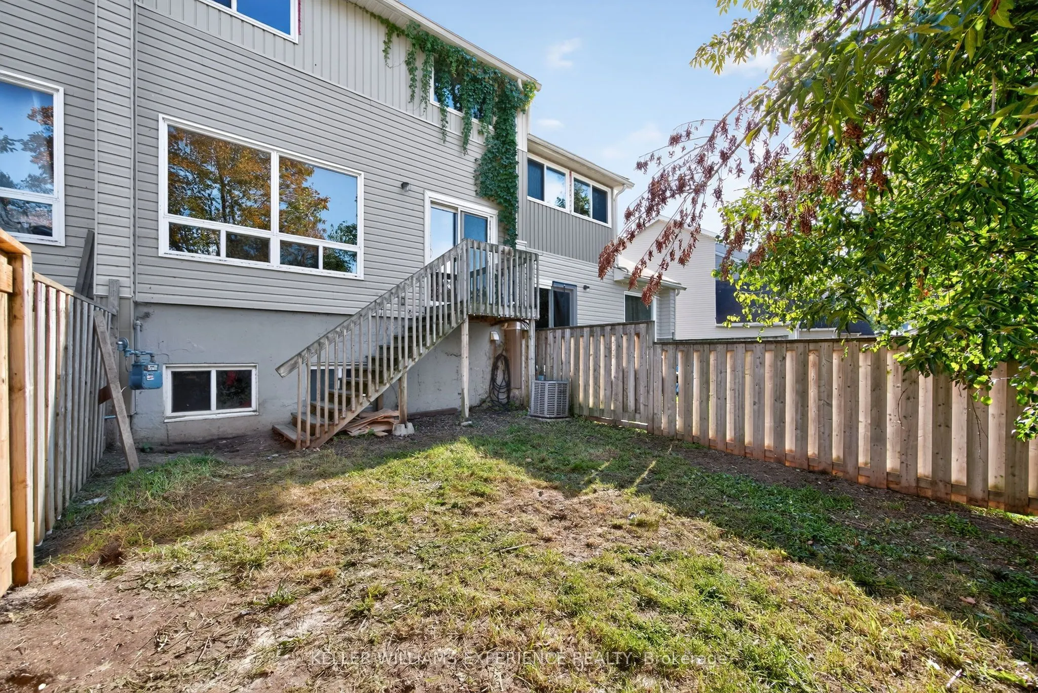 12 LANKIN Boulevard, ##22