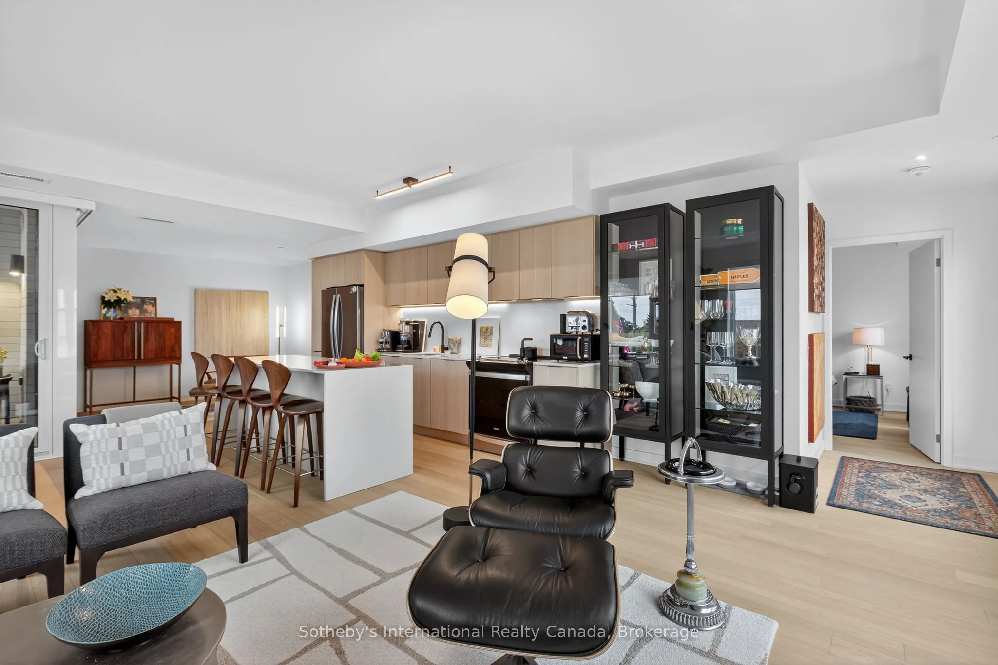 31 Huron Street, #224