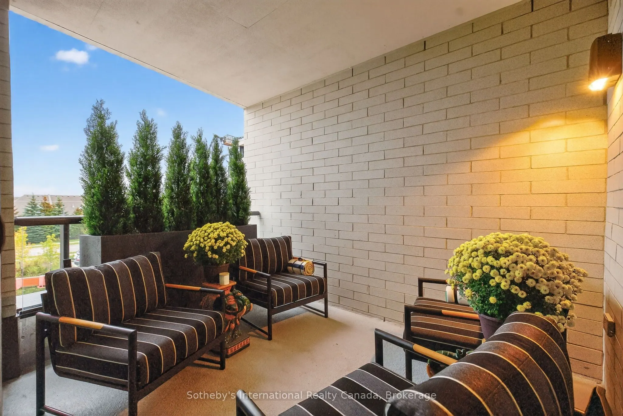 31 Huron Street, #224