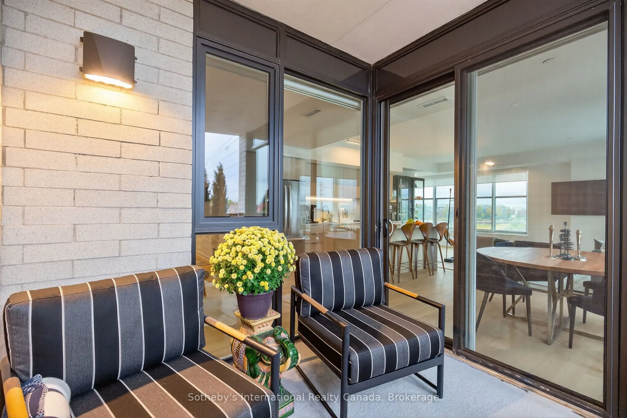 31 Huron Street, #224
