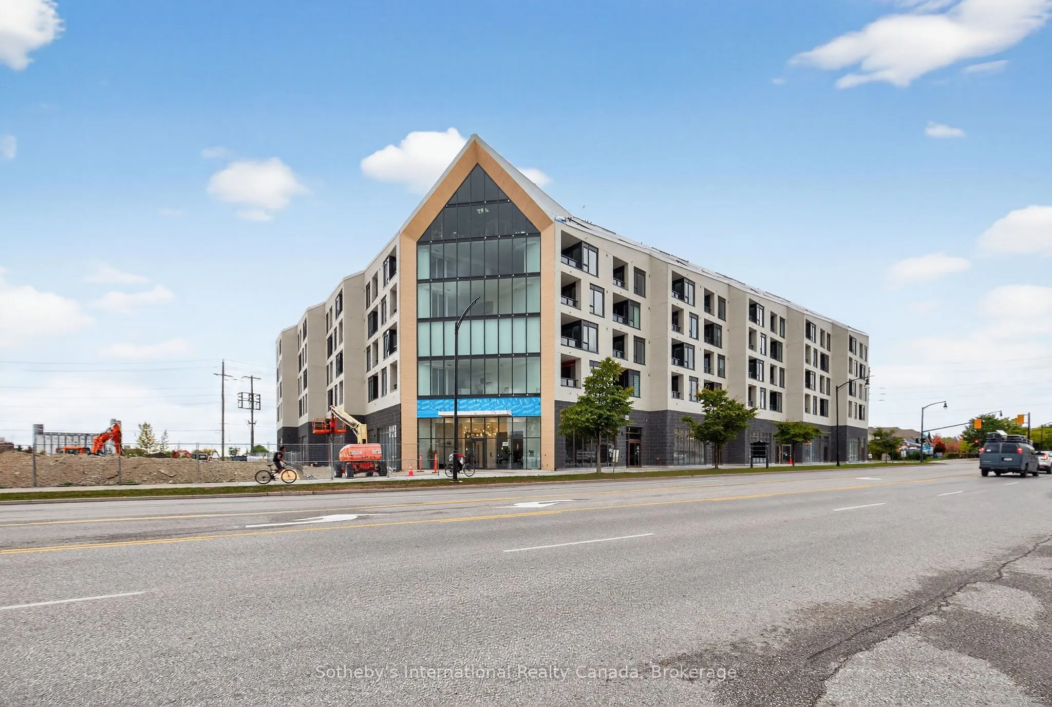 31 Huron Street, #224