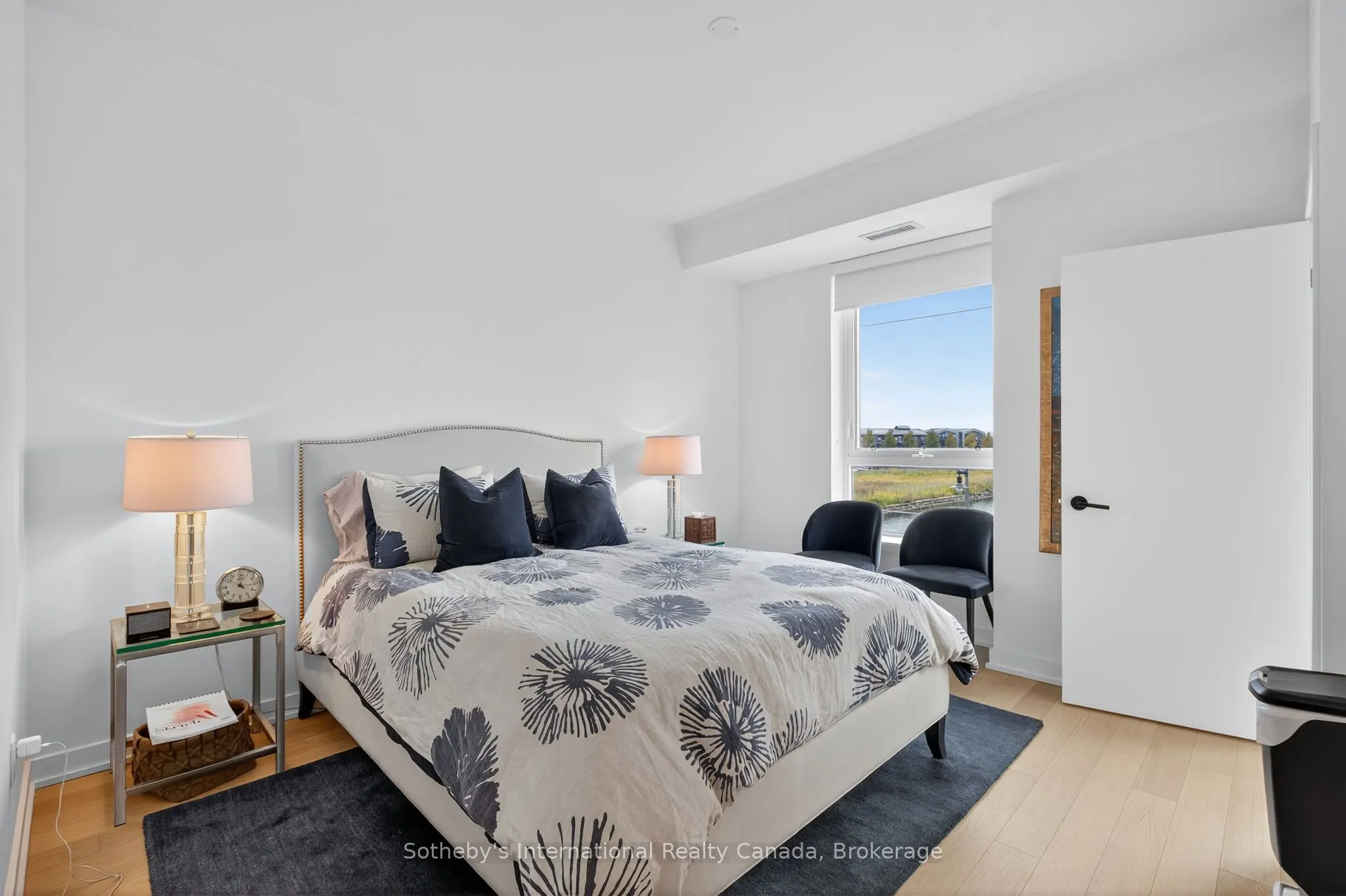 31 Huron Street, #224