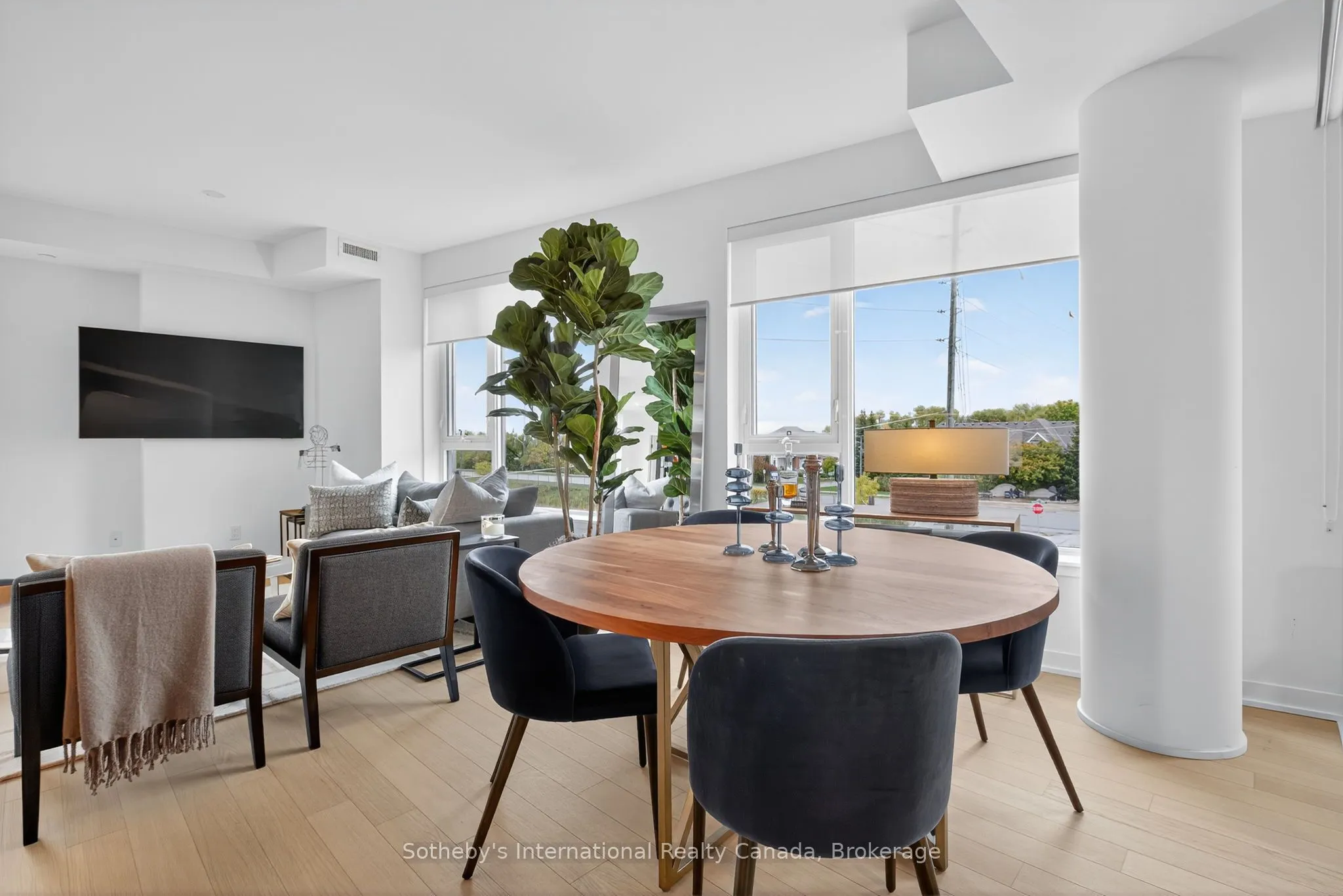 31 Huron Street, #224