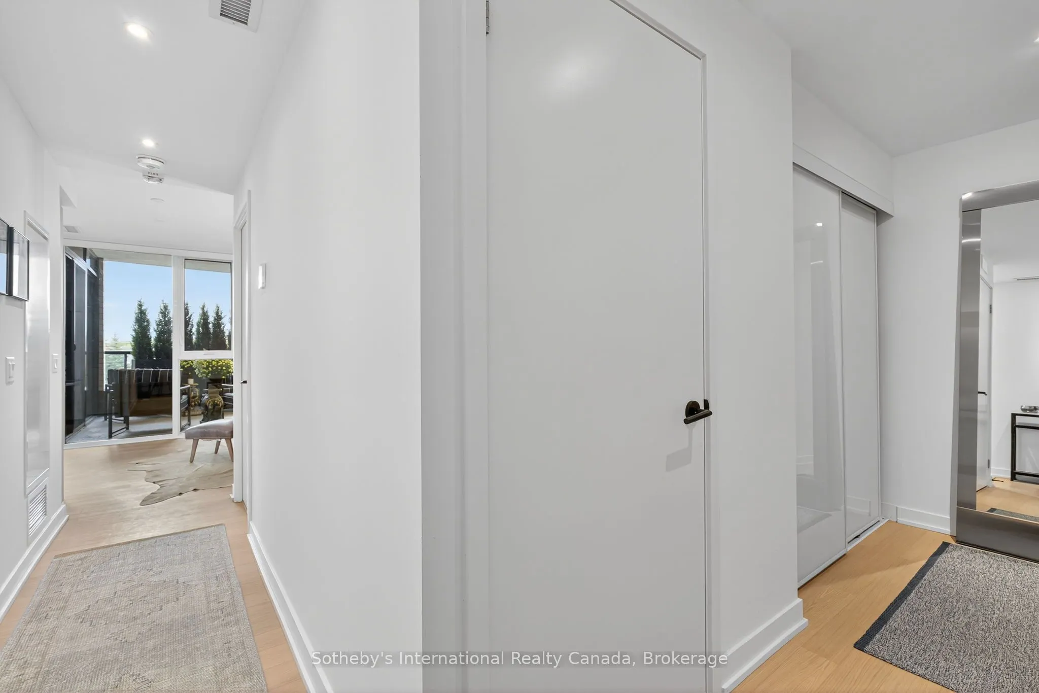 31 Huron Street, #224