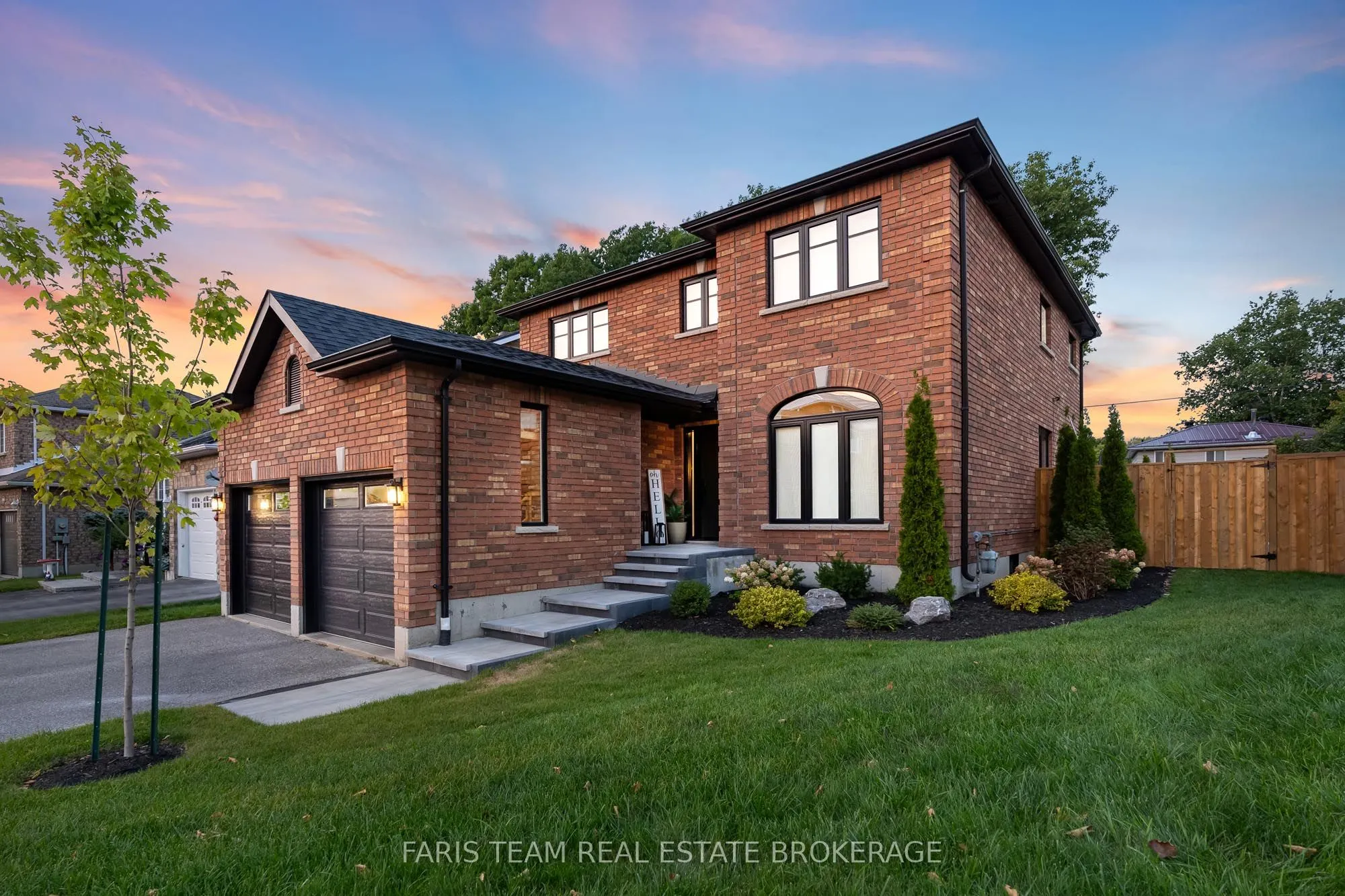 993 Whitney Crescent