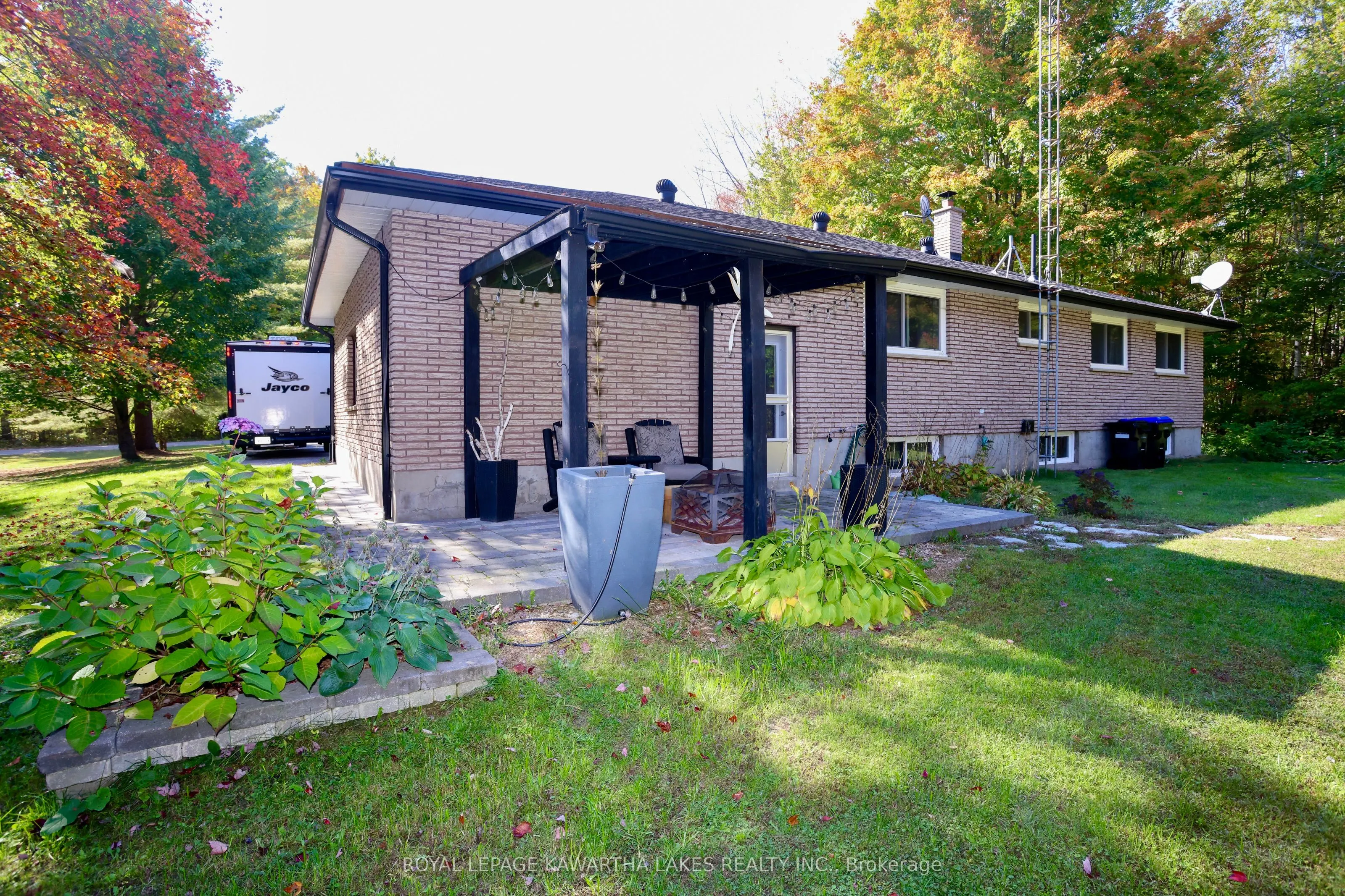 1185 Zoschke Drive