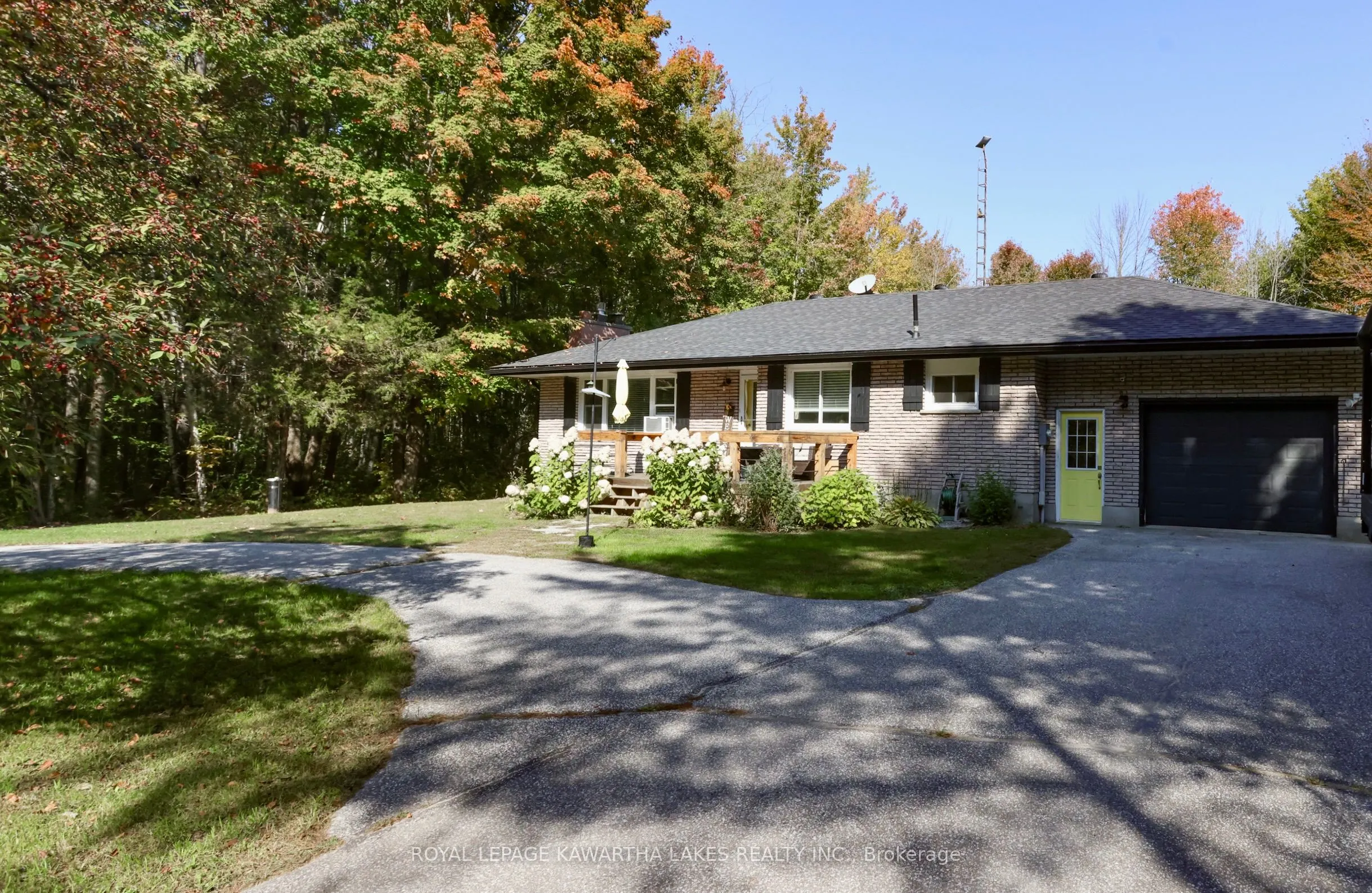 1185 Zoschke Drive