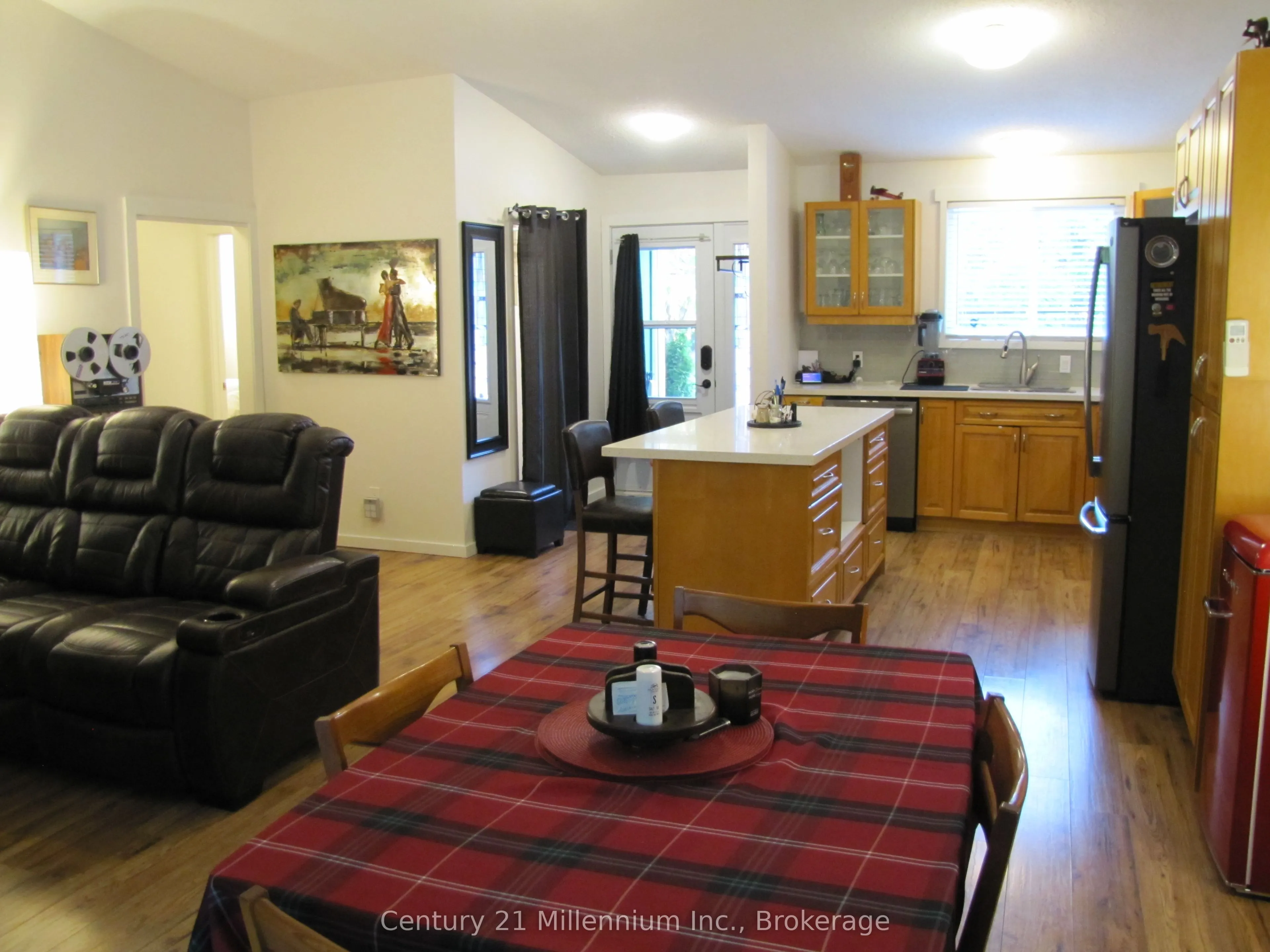 11 HARBOUR Street W, #341