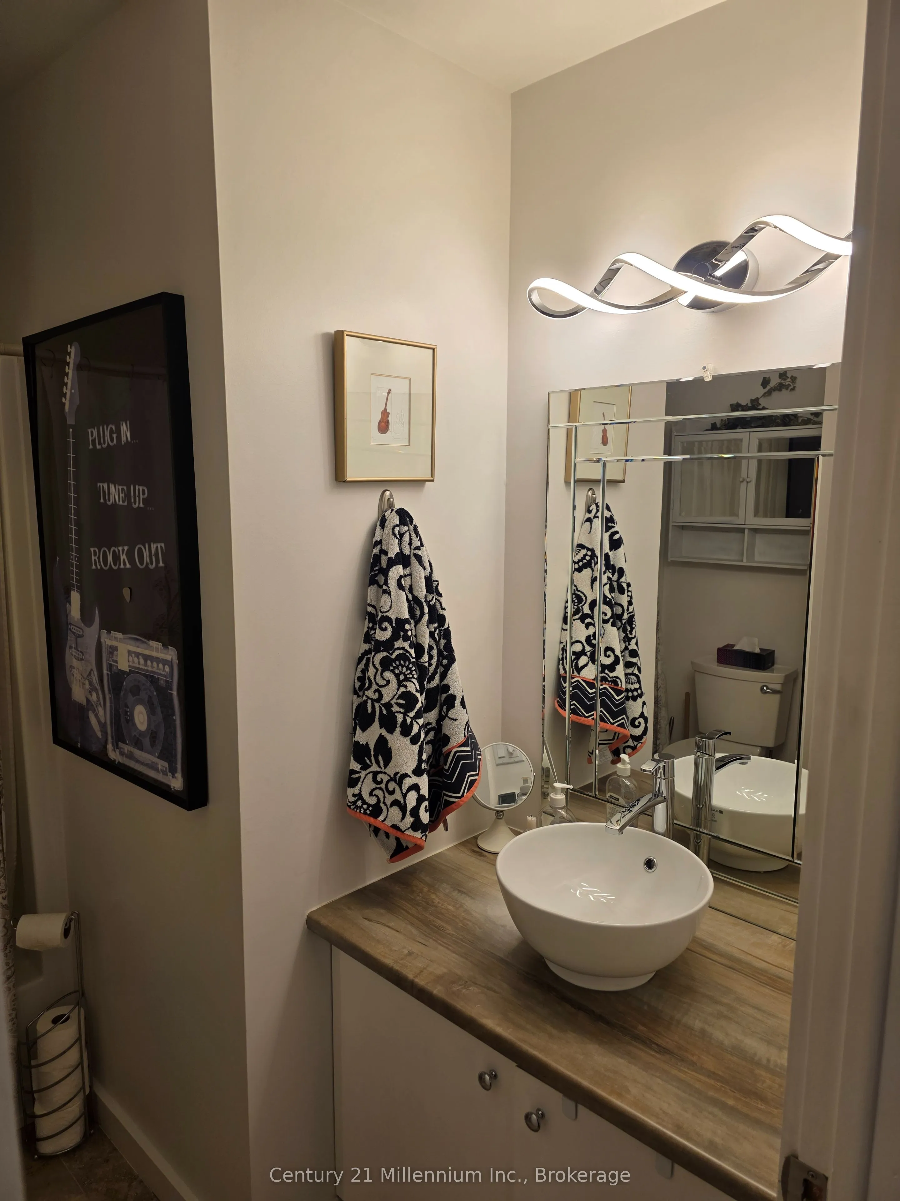 11 HARBOUR Street W, #341