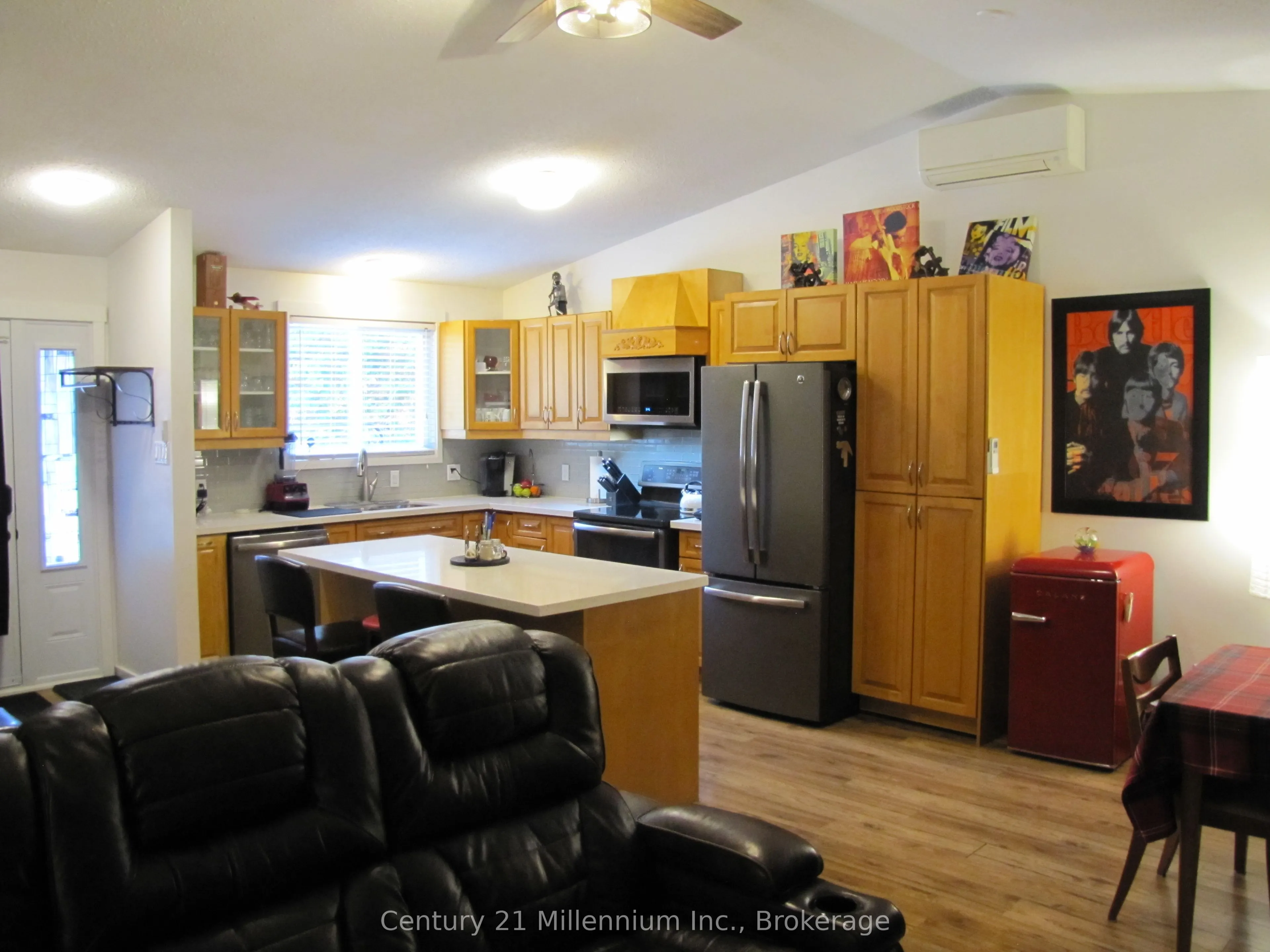 11 HARBOUR Street W, #341
