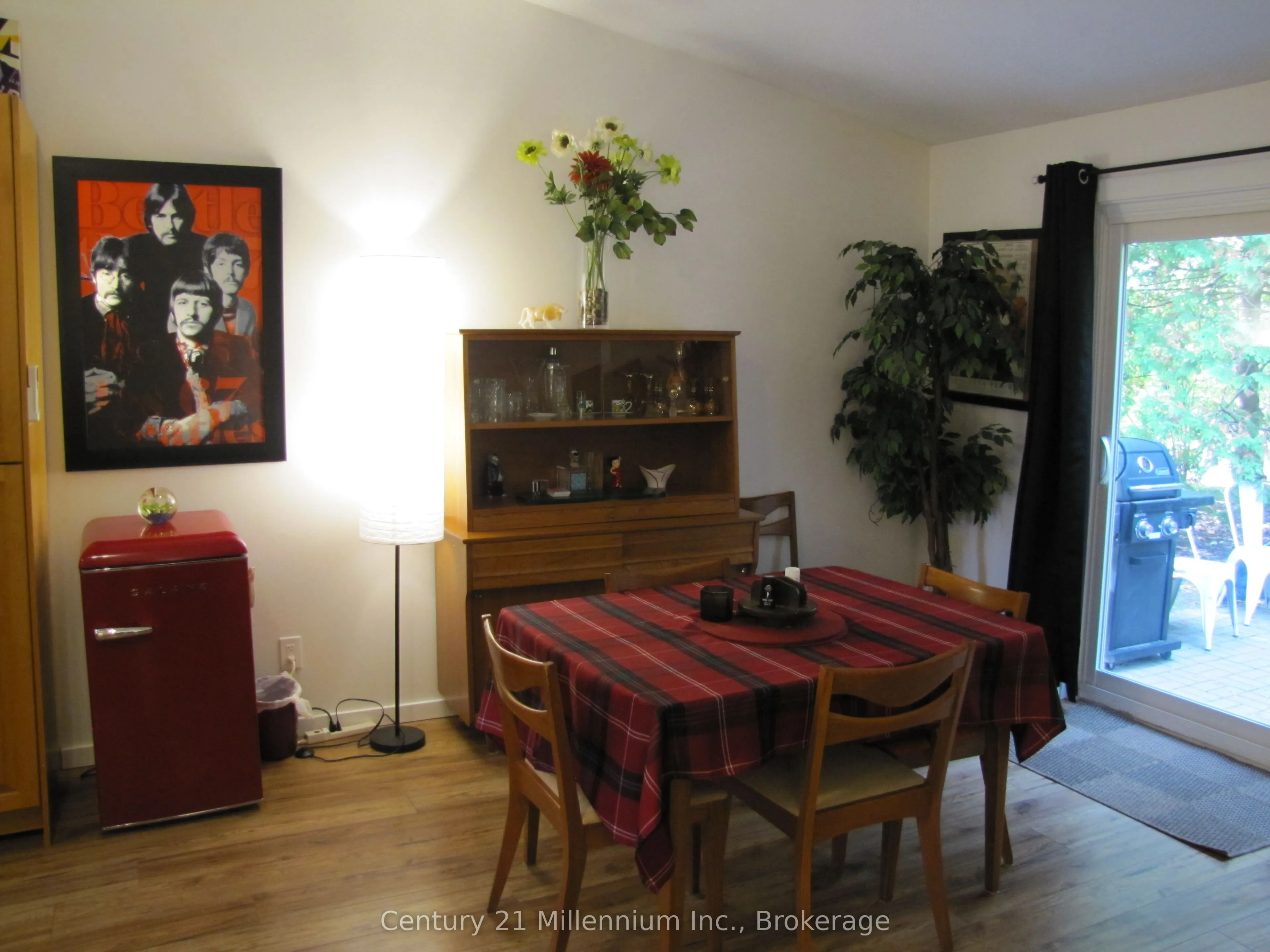 11 HARBOUR Street W, #341
