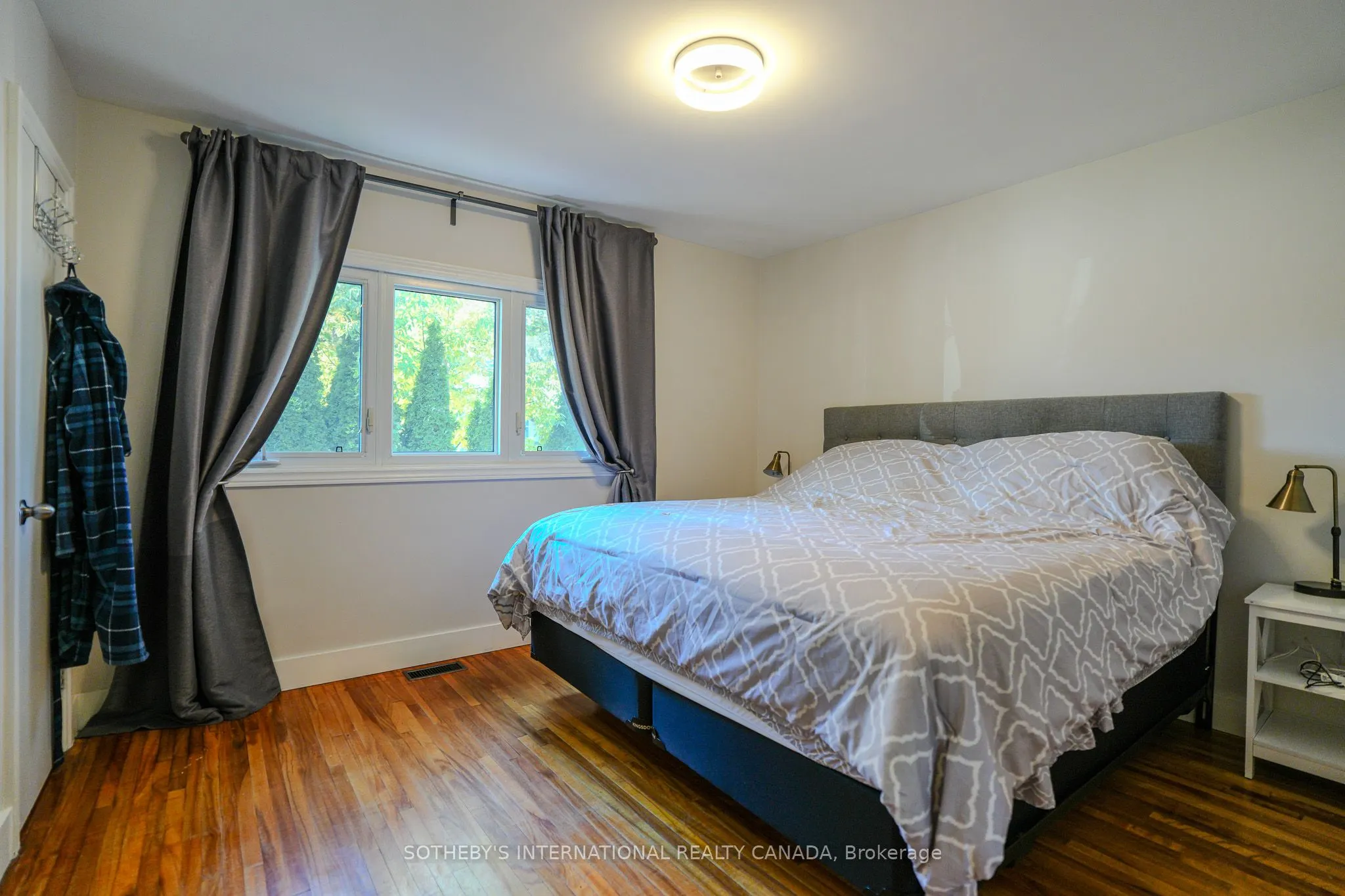 345 NAPIER Street
