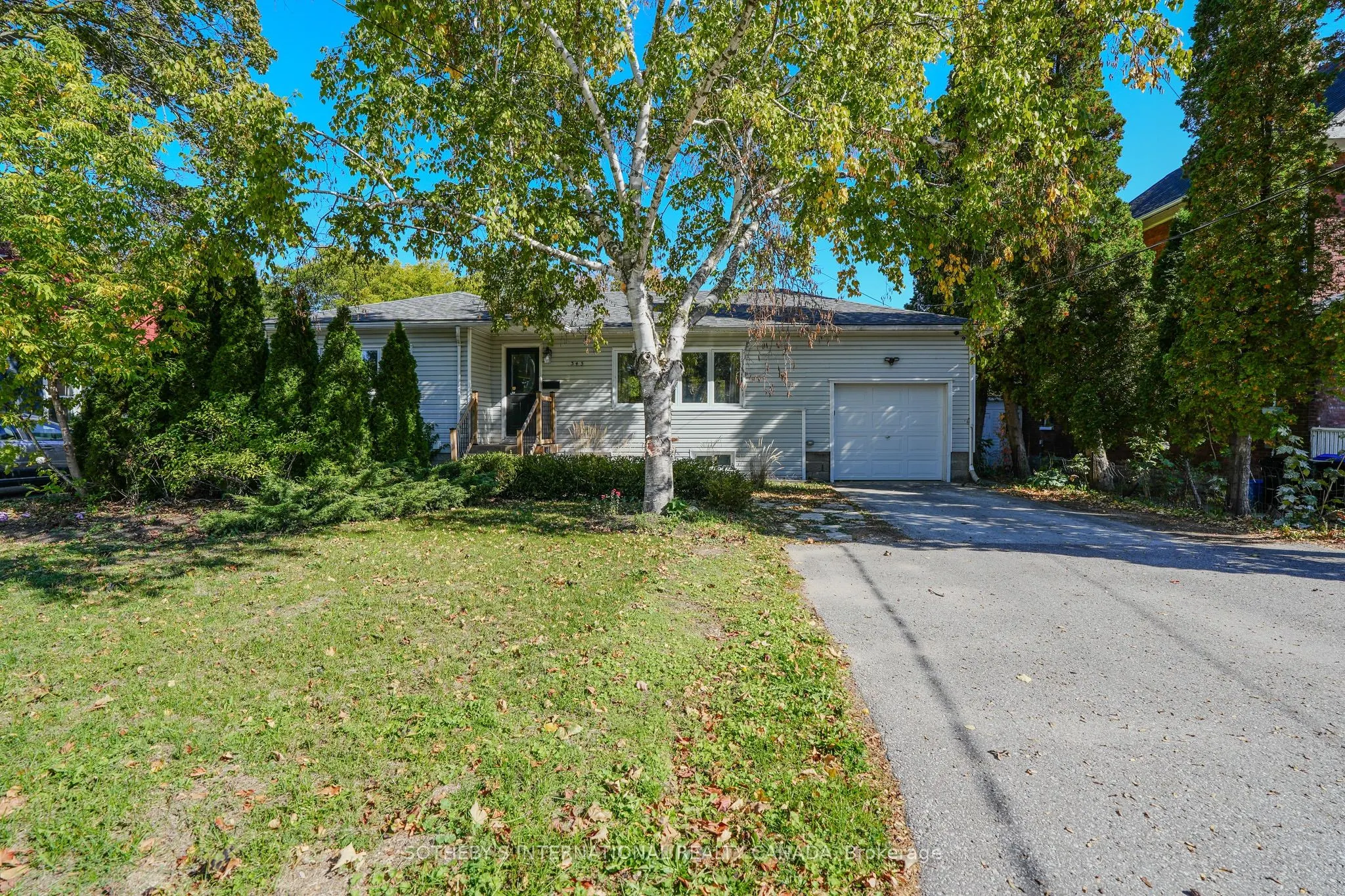 345 NAPIER Street