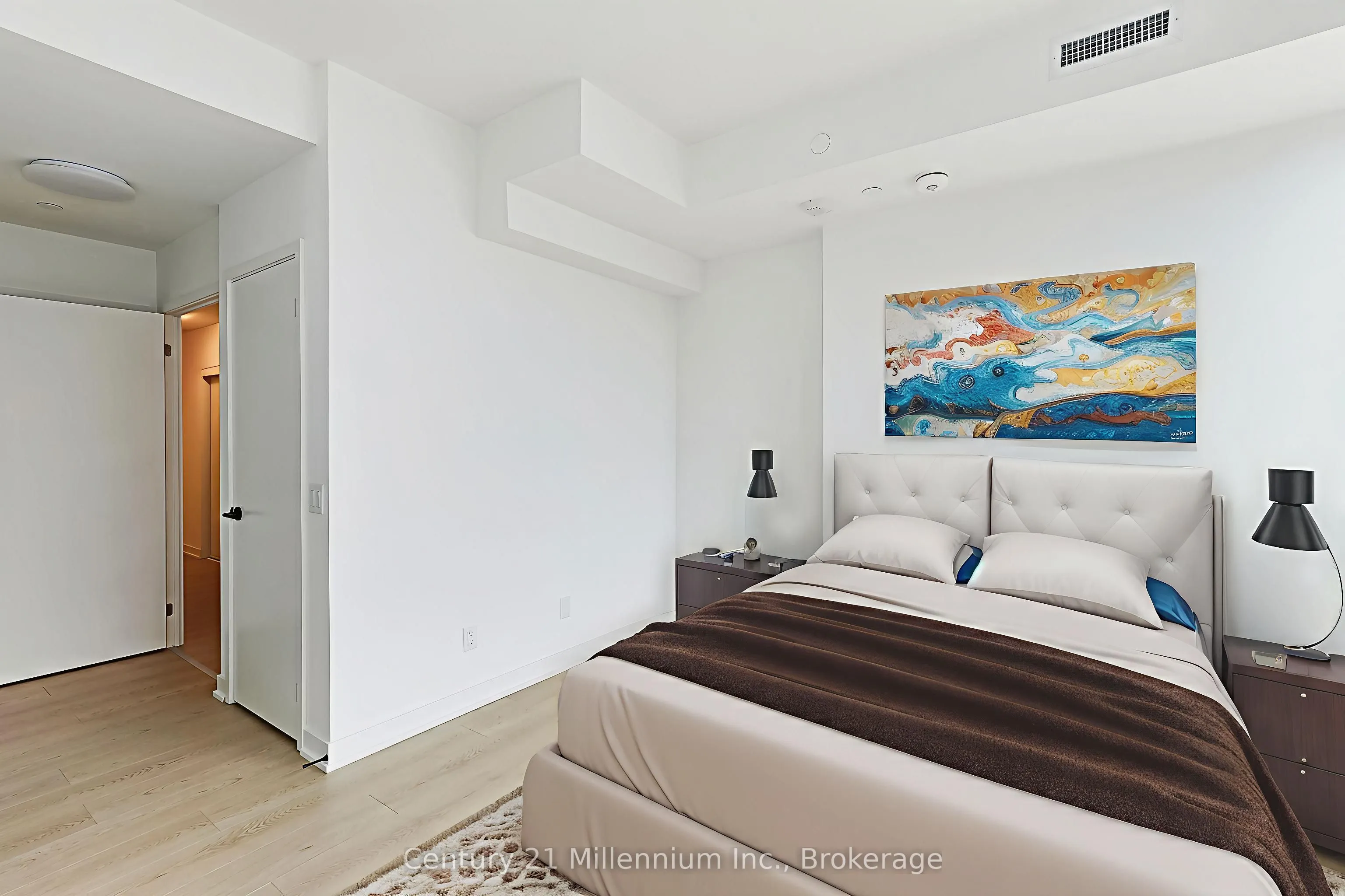 31 Huron Street, #223
