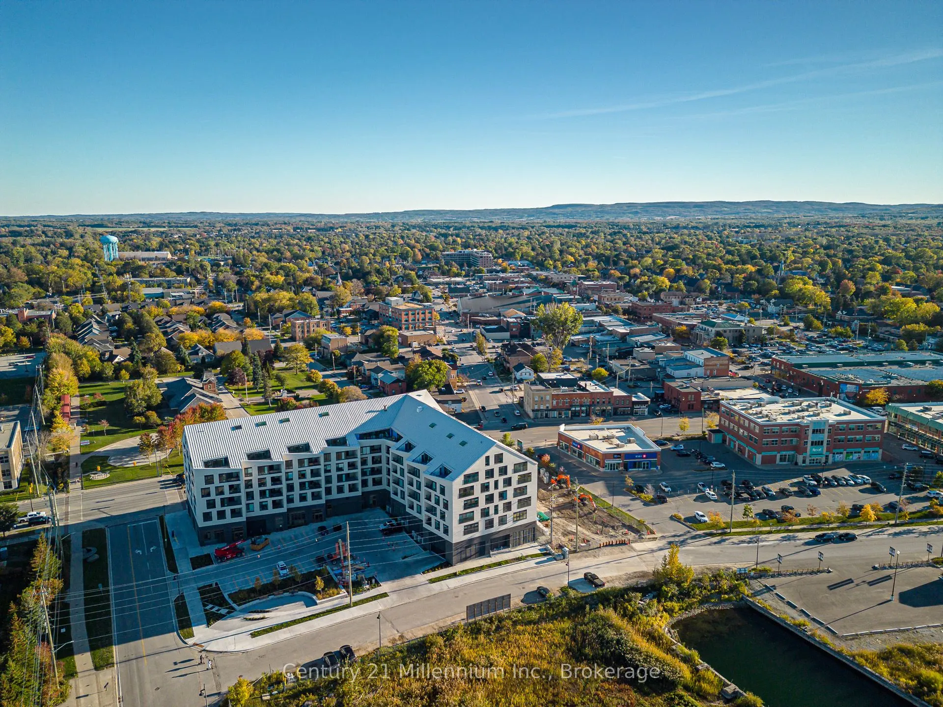 31 Huron Street, #223