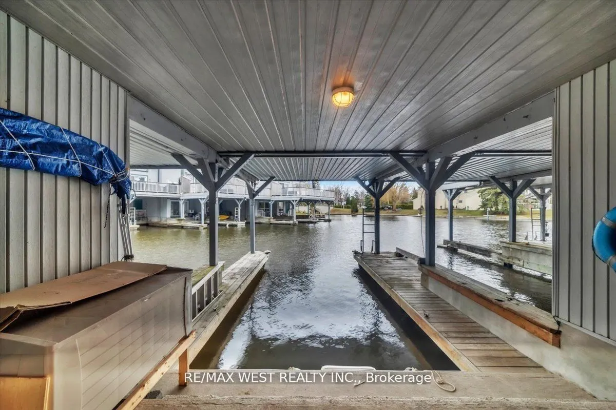 24 Laguna Parkway, #9