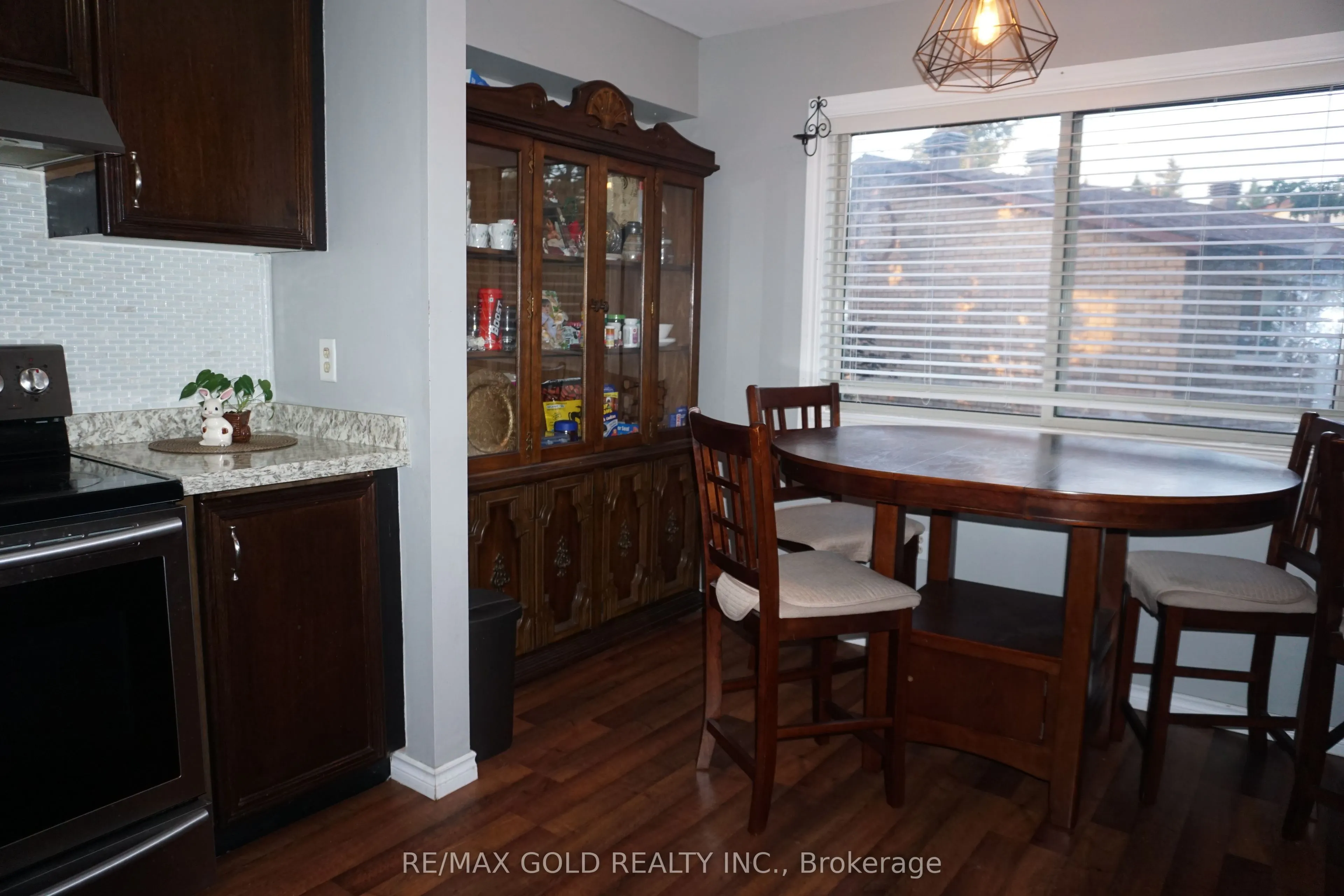 9 Meadow Lane, #2