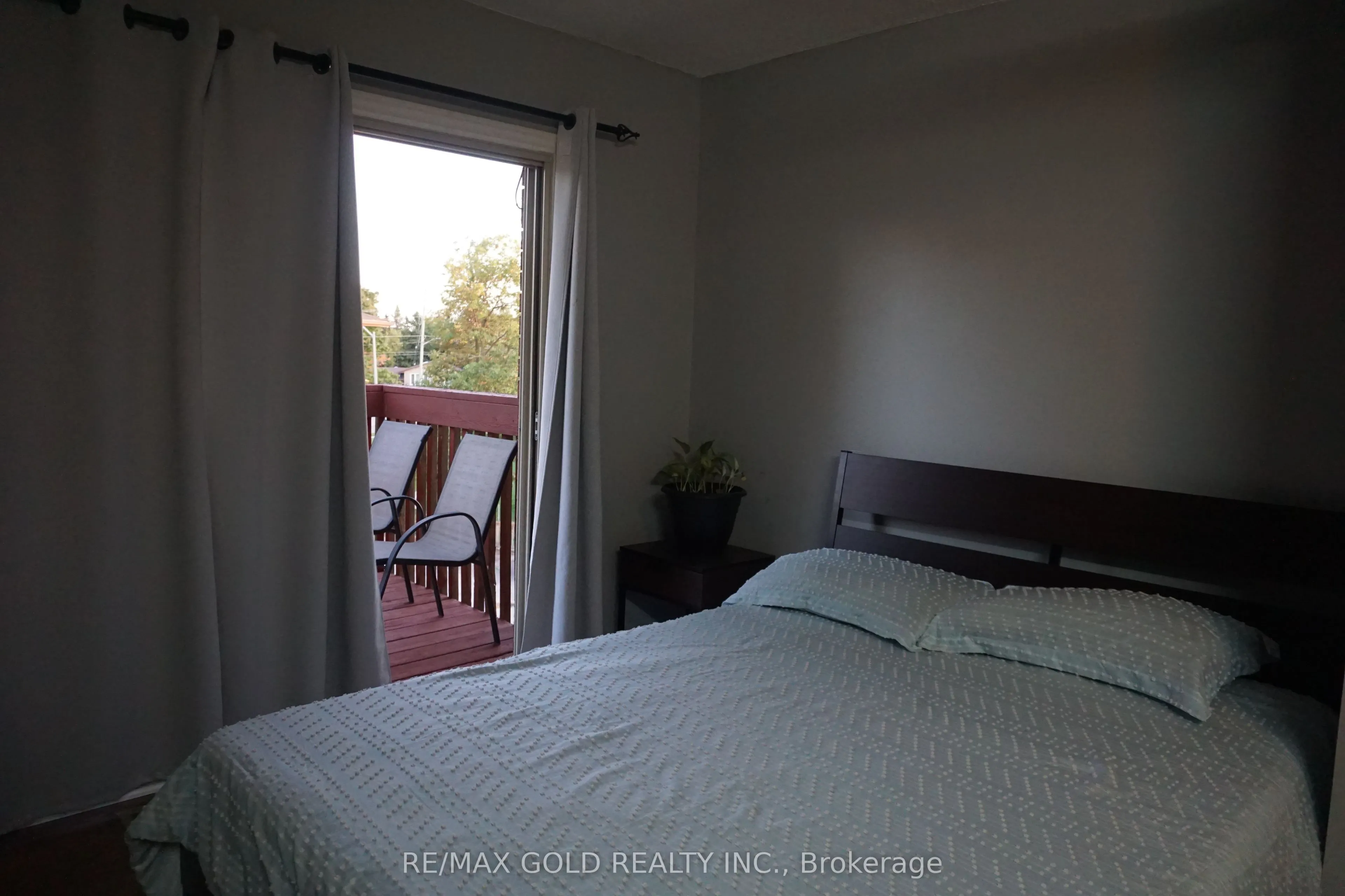 9 Meadow Lane, #2