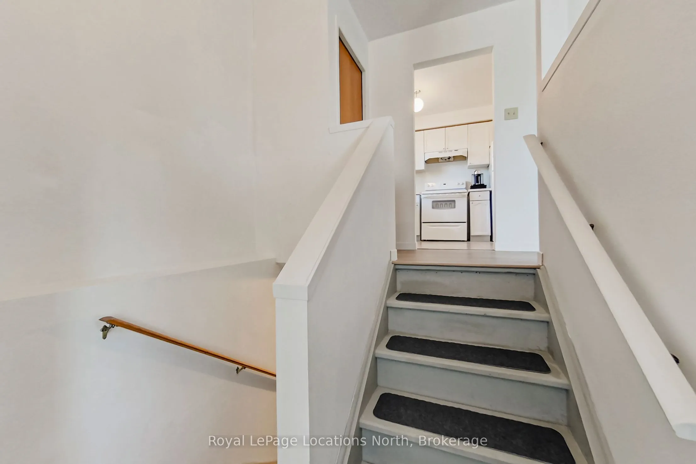 402 SEVENTH Street