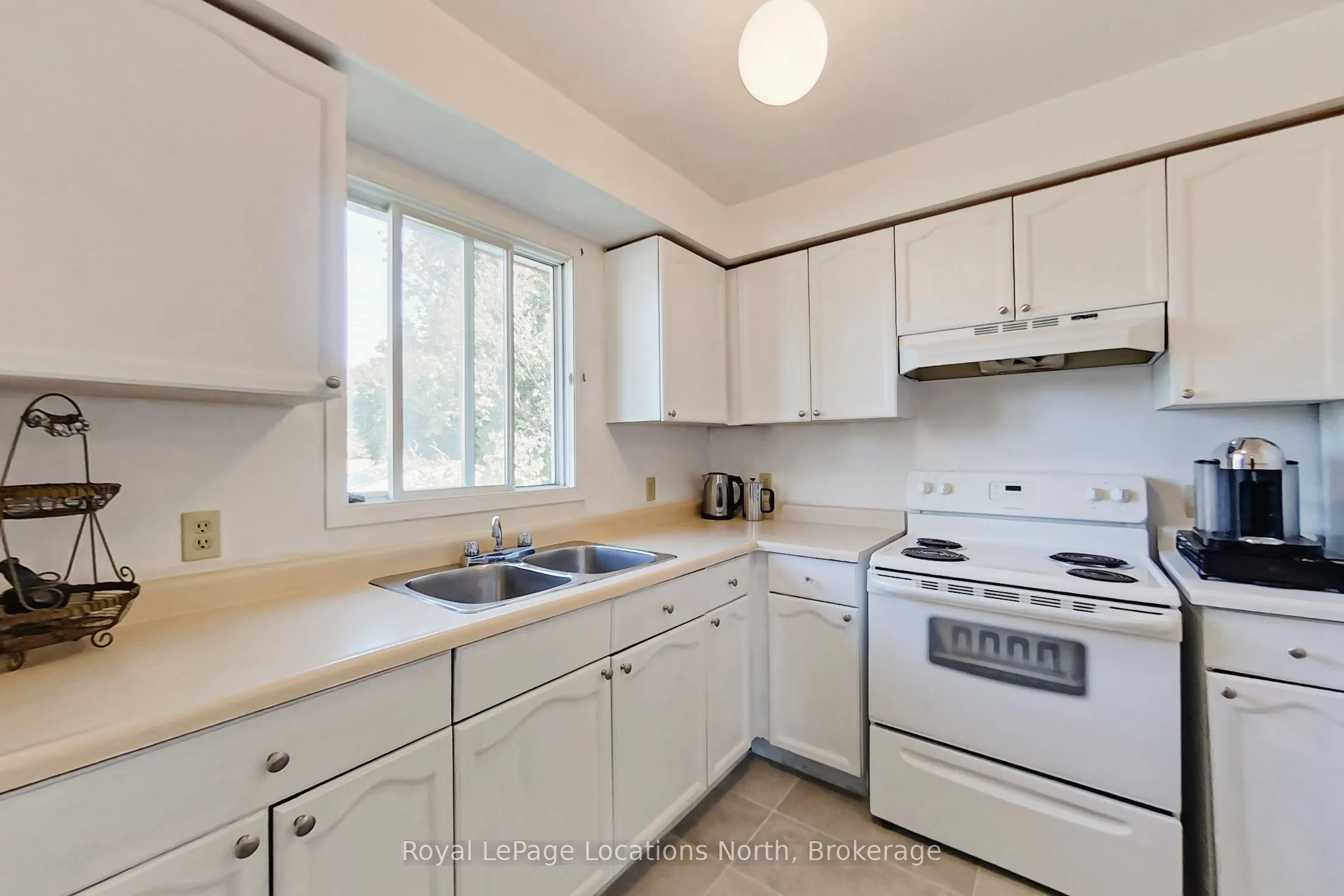 402 SEVENTH Street