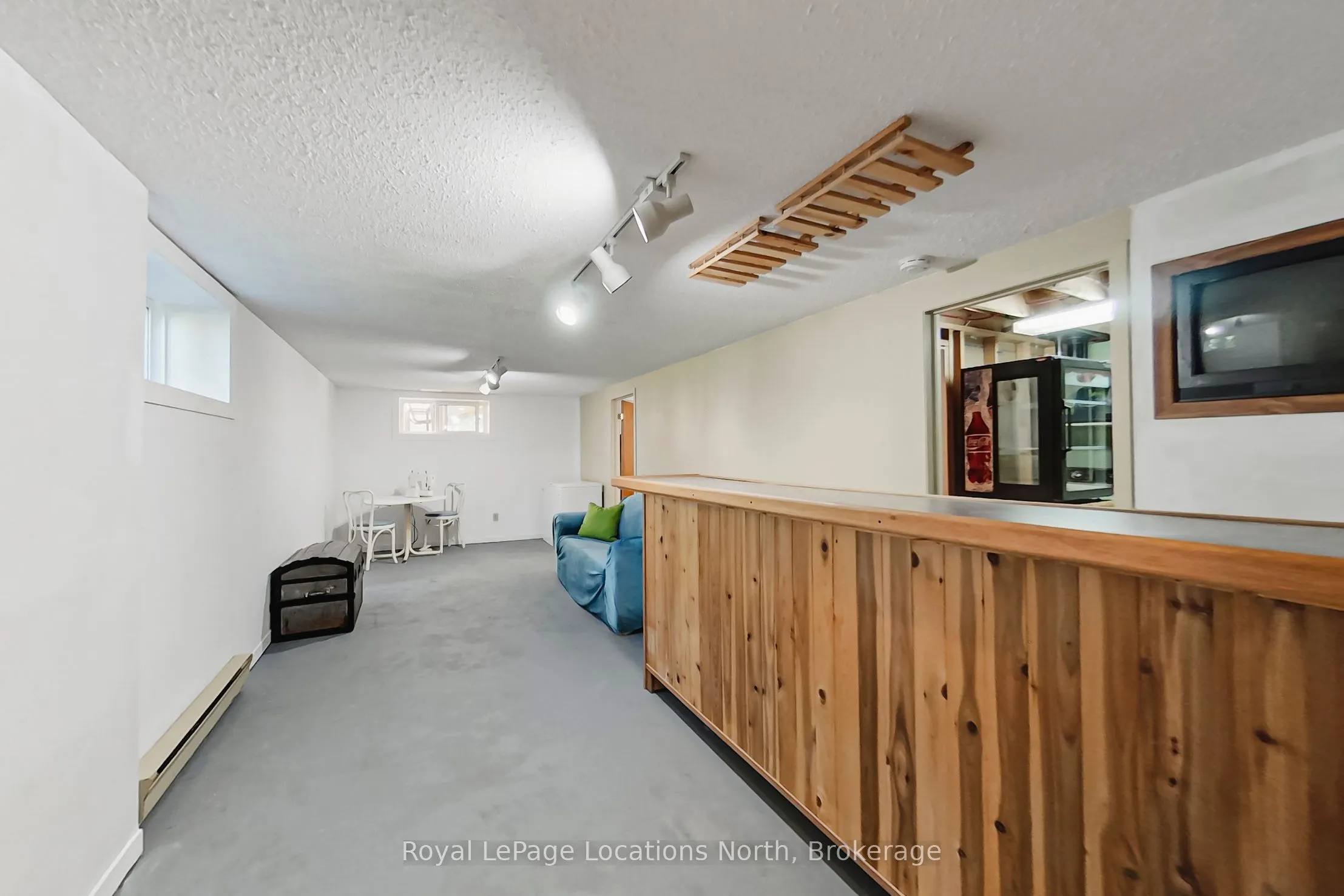 402 SEVENTH Street