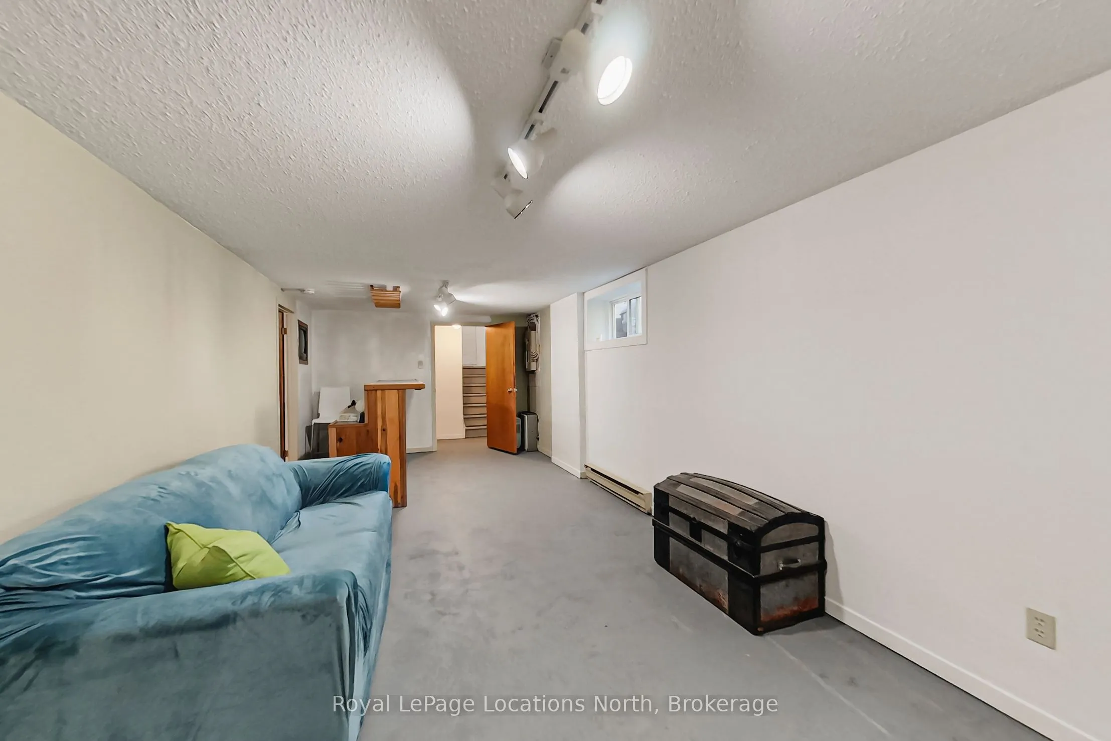 402 SEVENTH Street