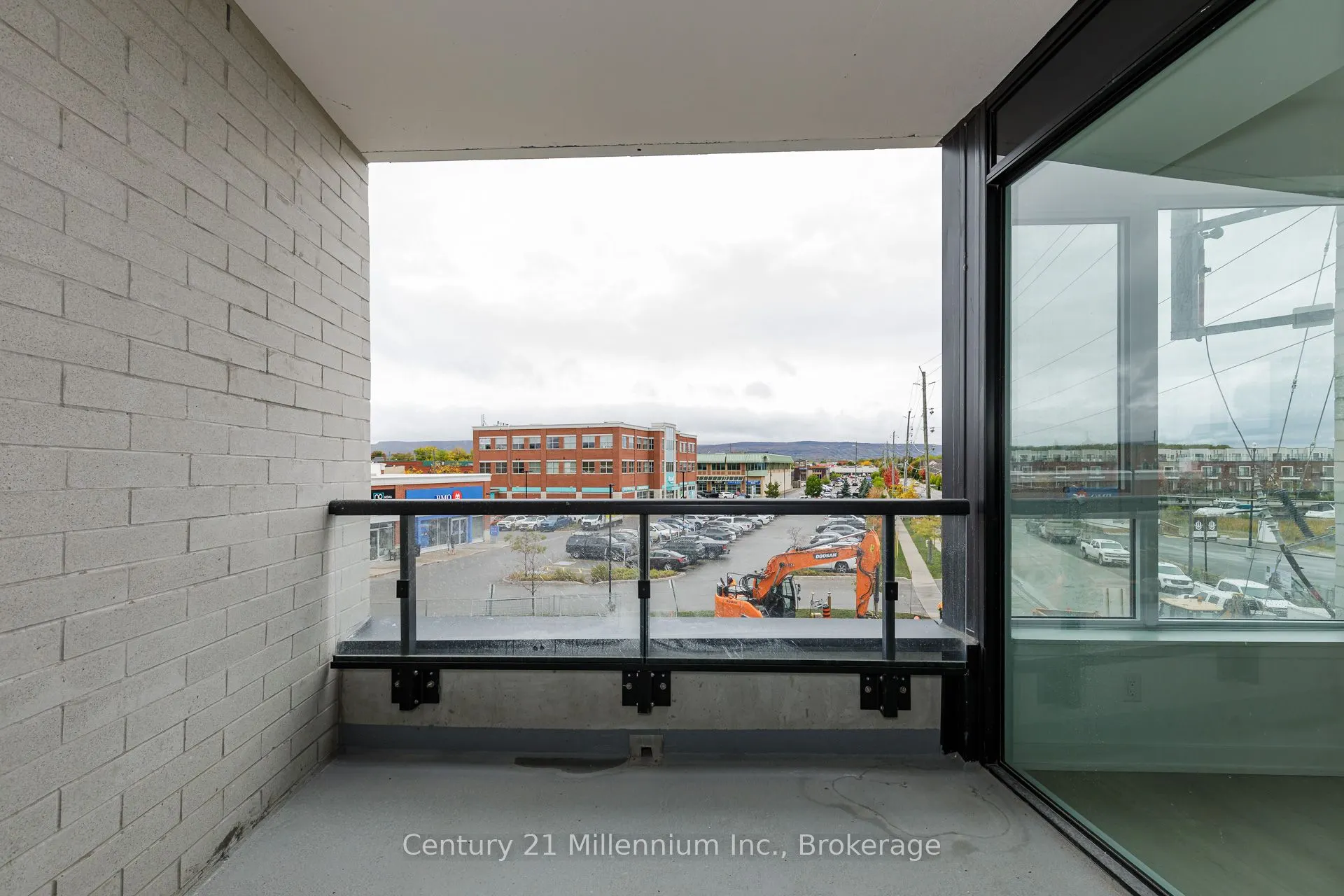 31 Huron Street, #223