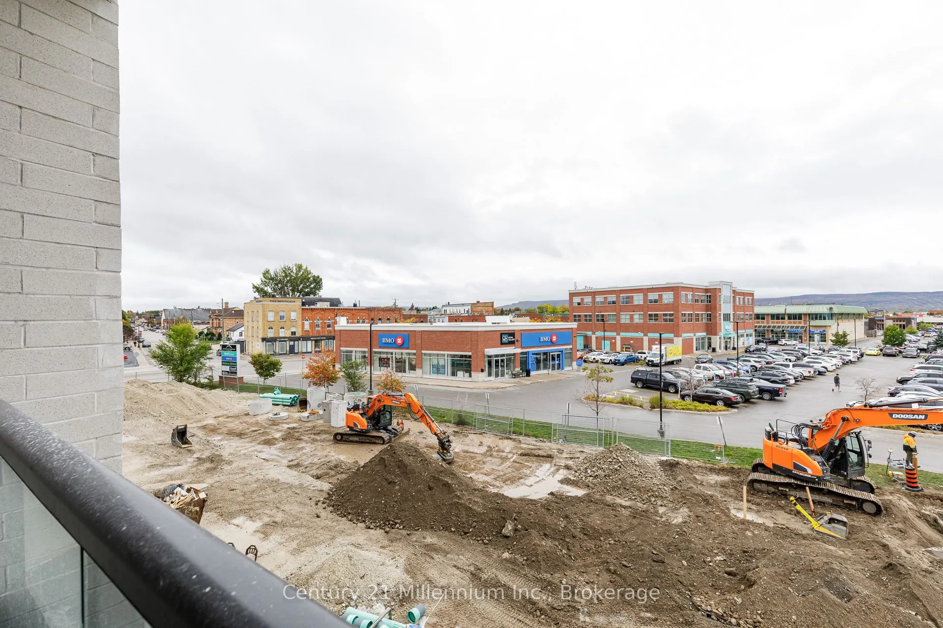 31 Huron Street, #223