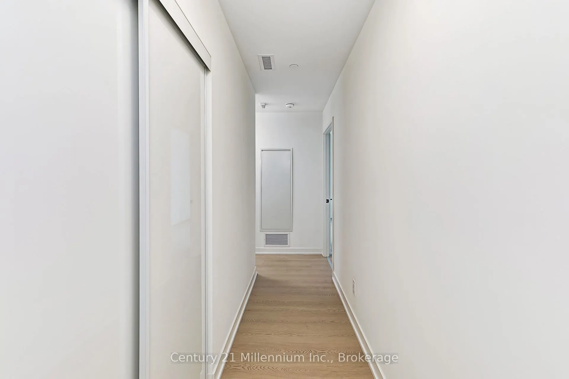 31 Huron Street, #223