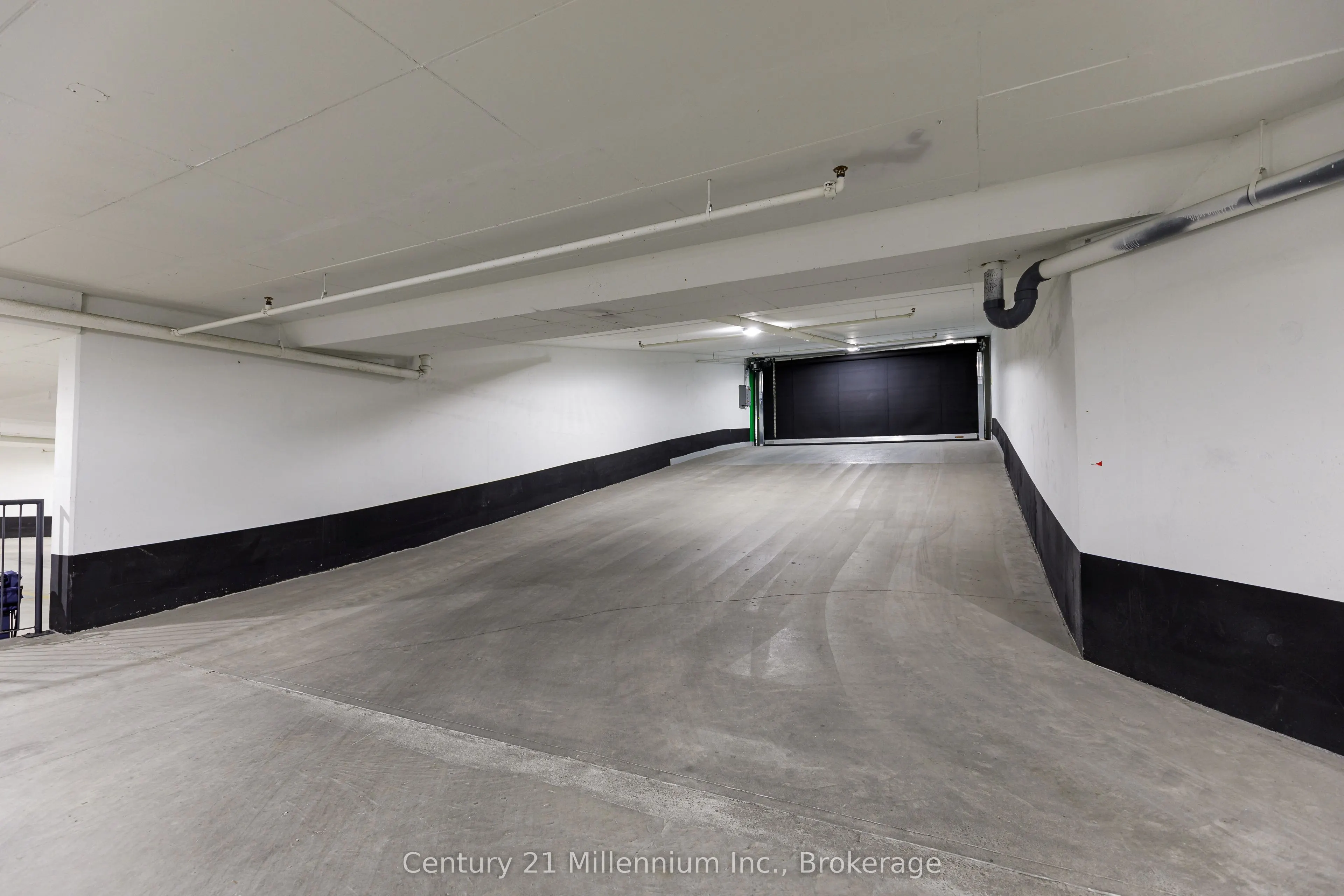 31 Huron Street, #223