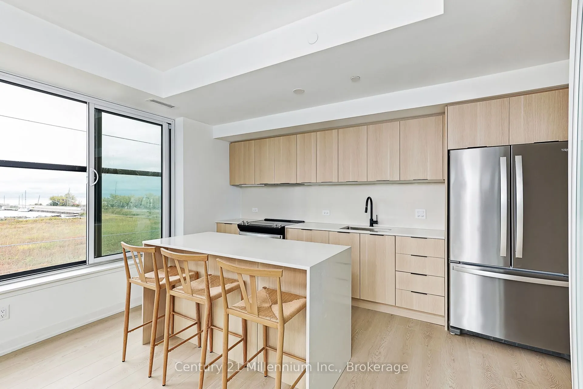 31 Huron Street, #223