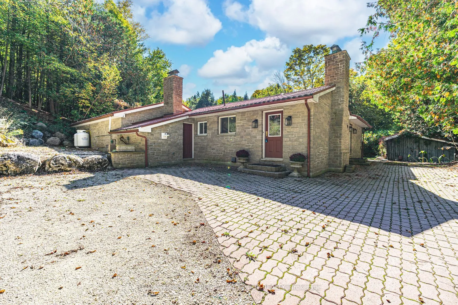 8275 County Road 9