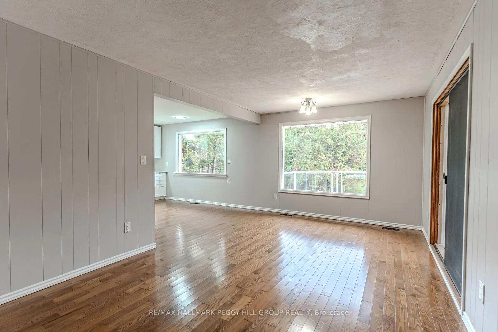 537 Huronia Road