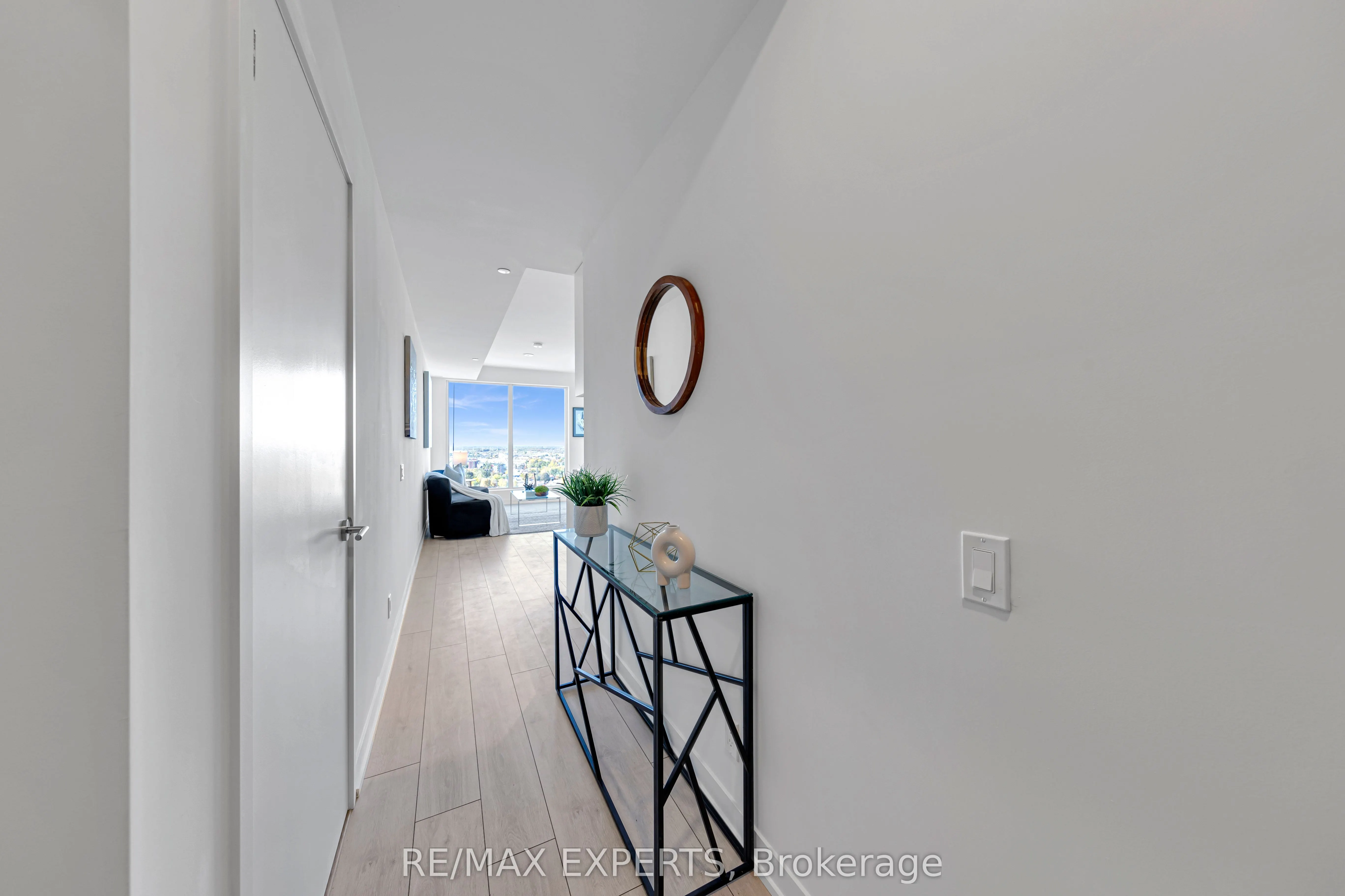 39 Mary Street W, #2102