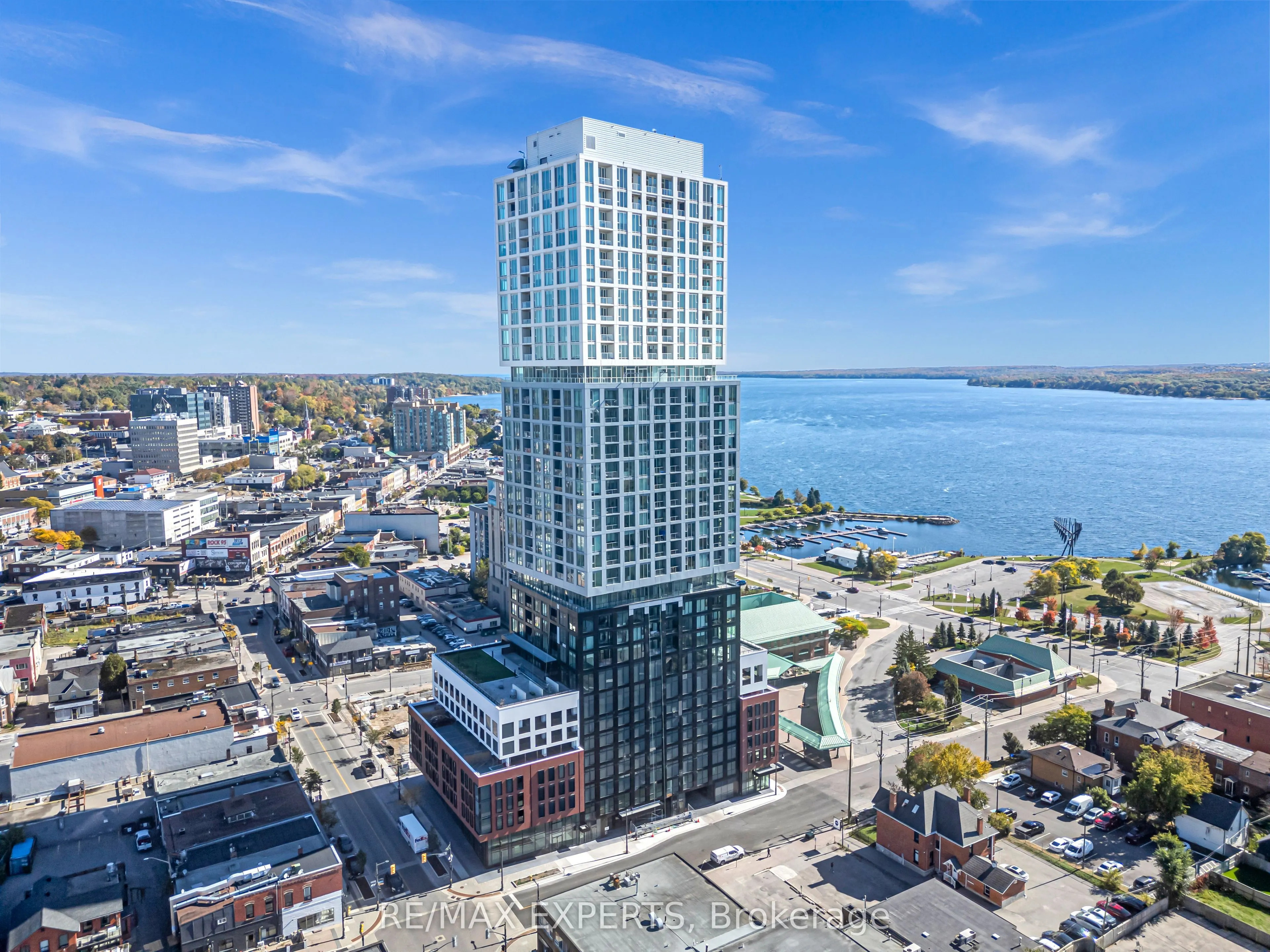 39 Mary Street W, #2102