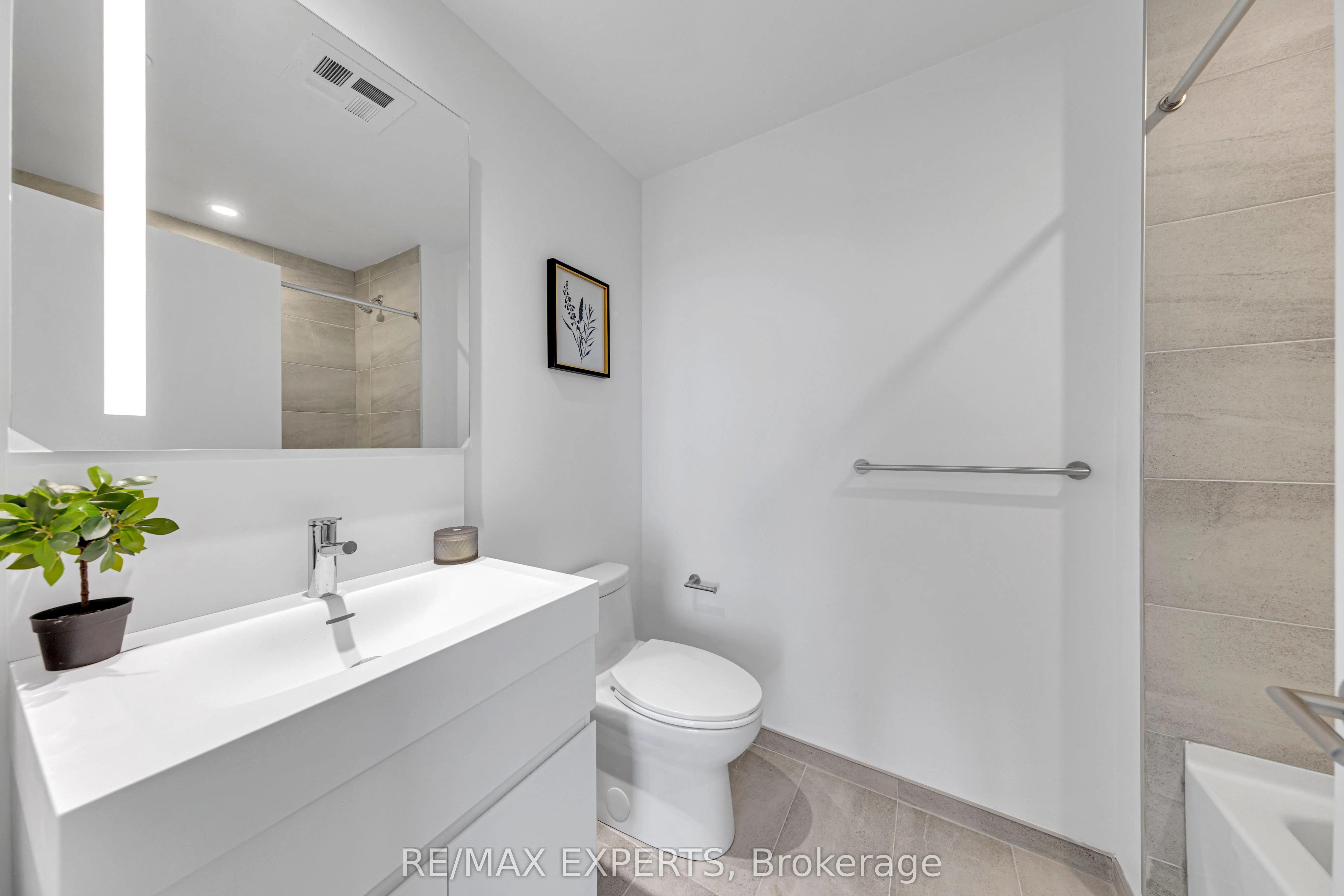 39 Mary Street W, #2102