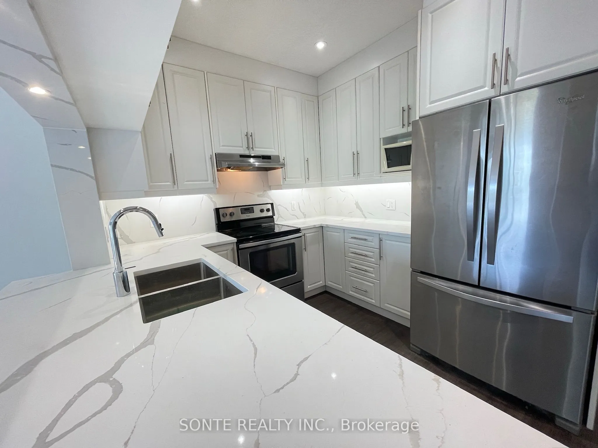 40 Megan Crescent, ##15