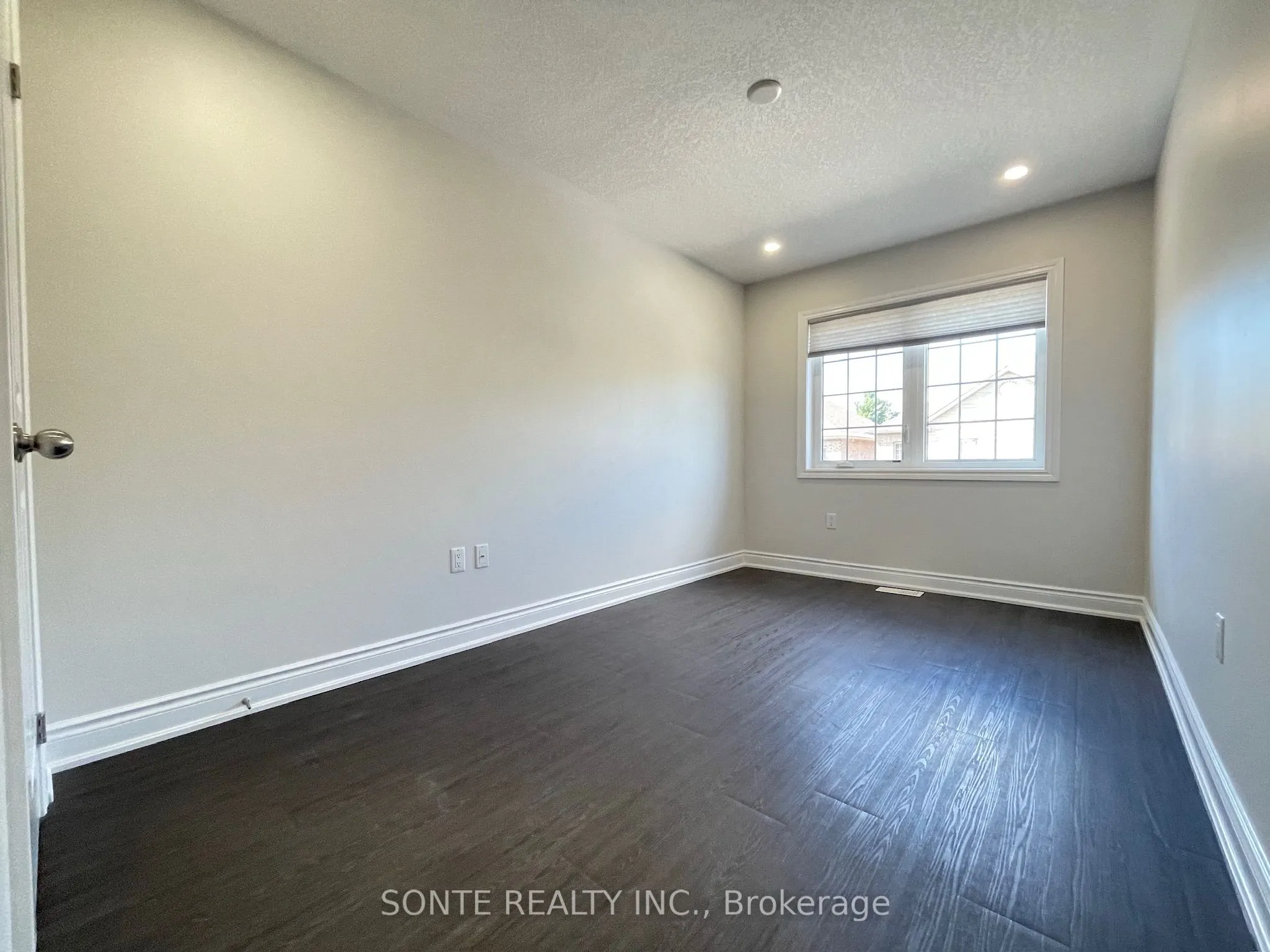 40 Megan Crescent, ##15
