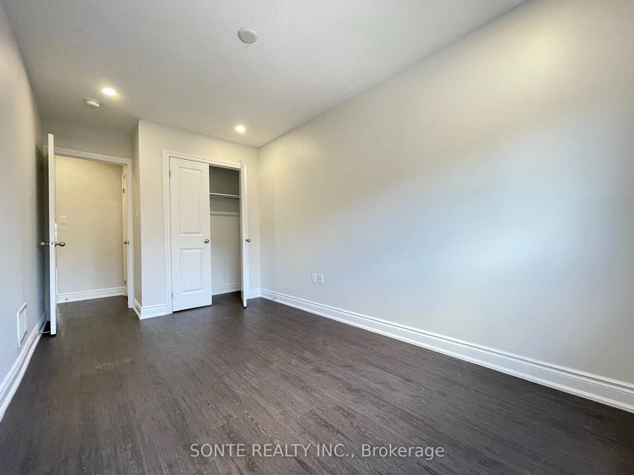 40 Megan Crescent, ##15