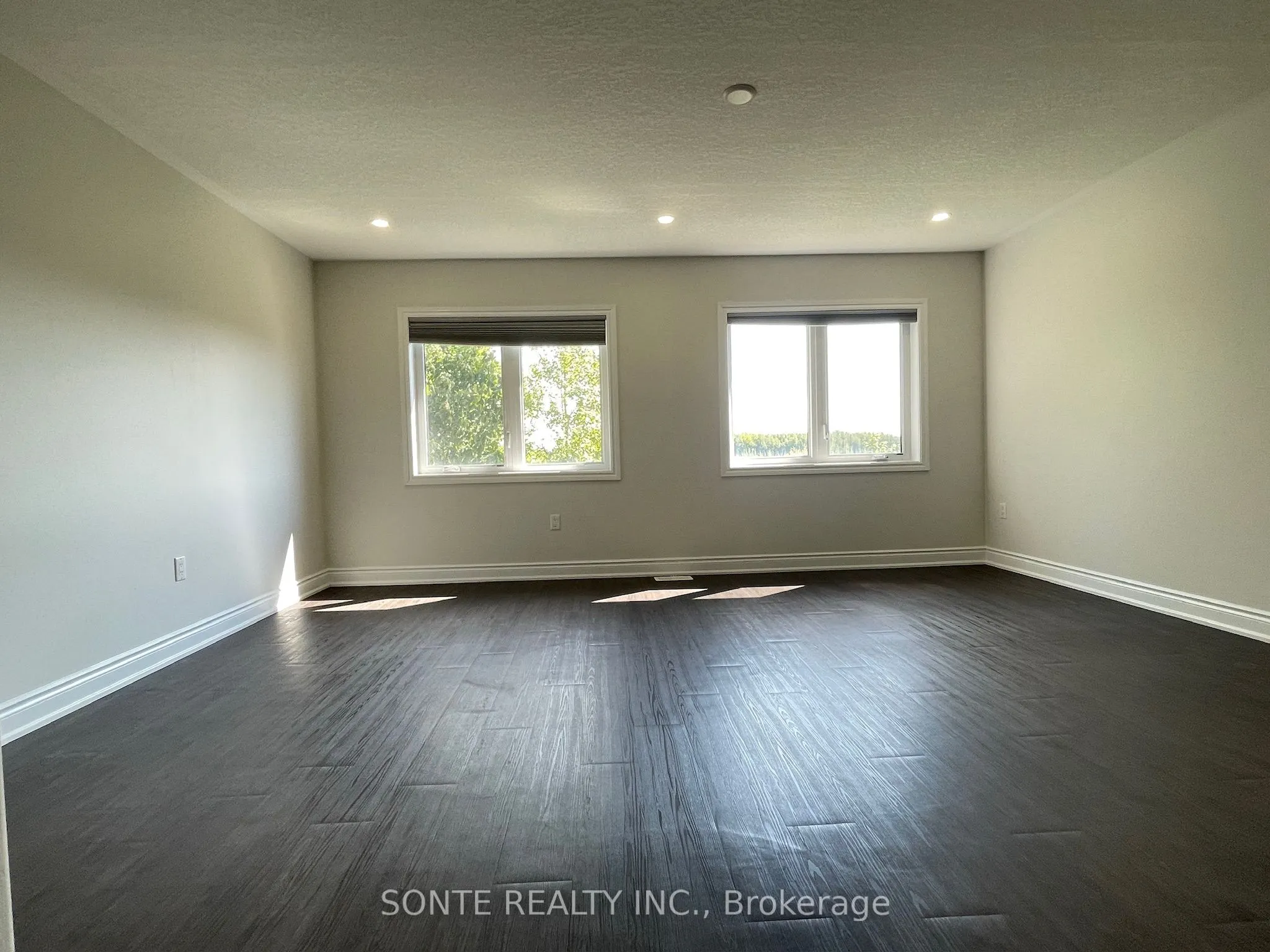 40 Megan Crescent, ##15