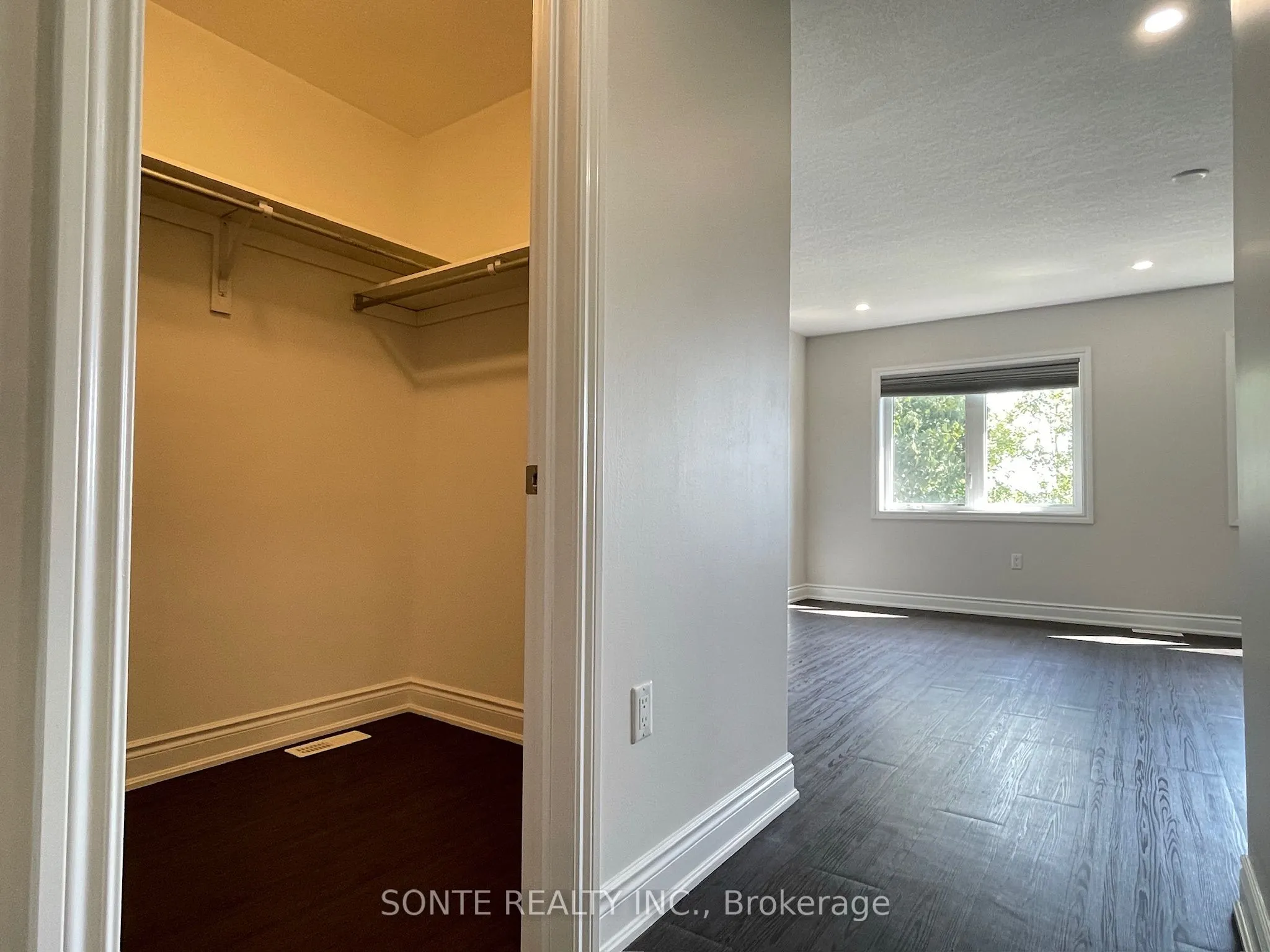 40 Megan Crescent, ##15