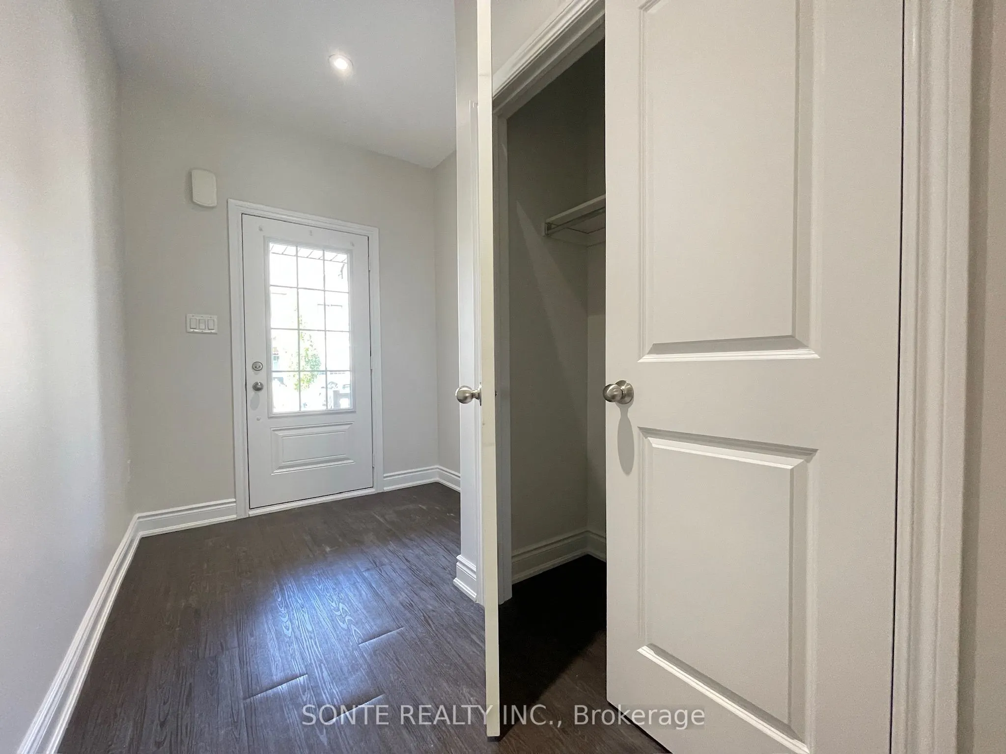 40 Megan Crescent, ##15