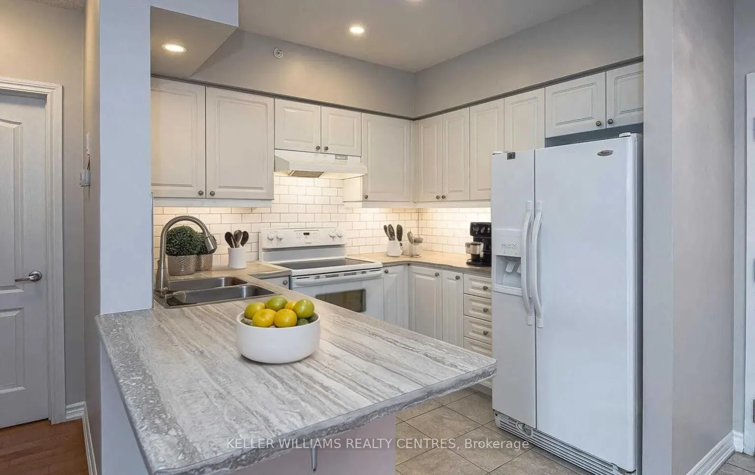 41 Ferndale Drive S, #309