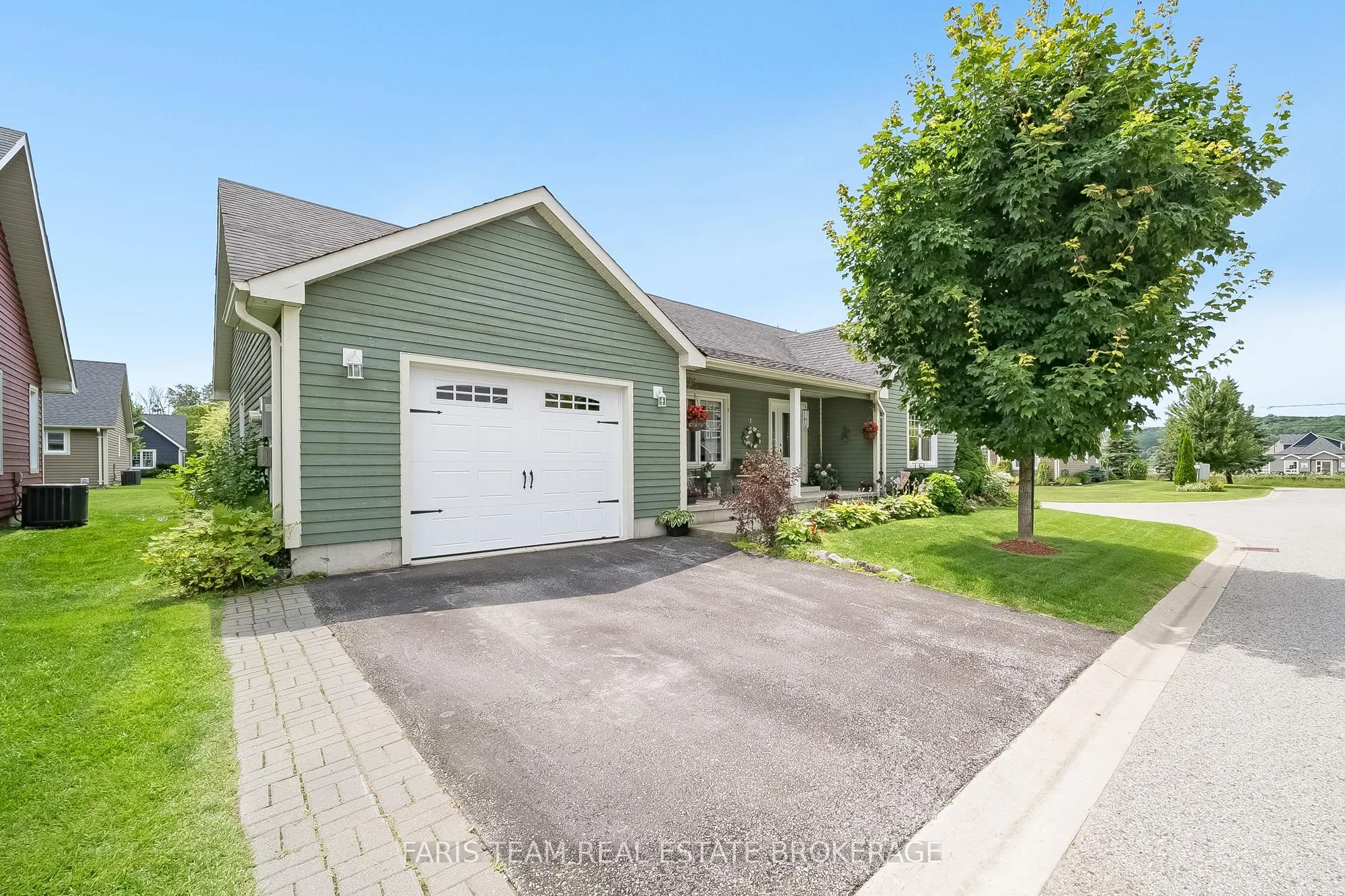 1 Bay Moorings Boulevard