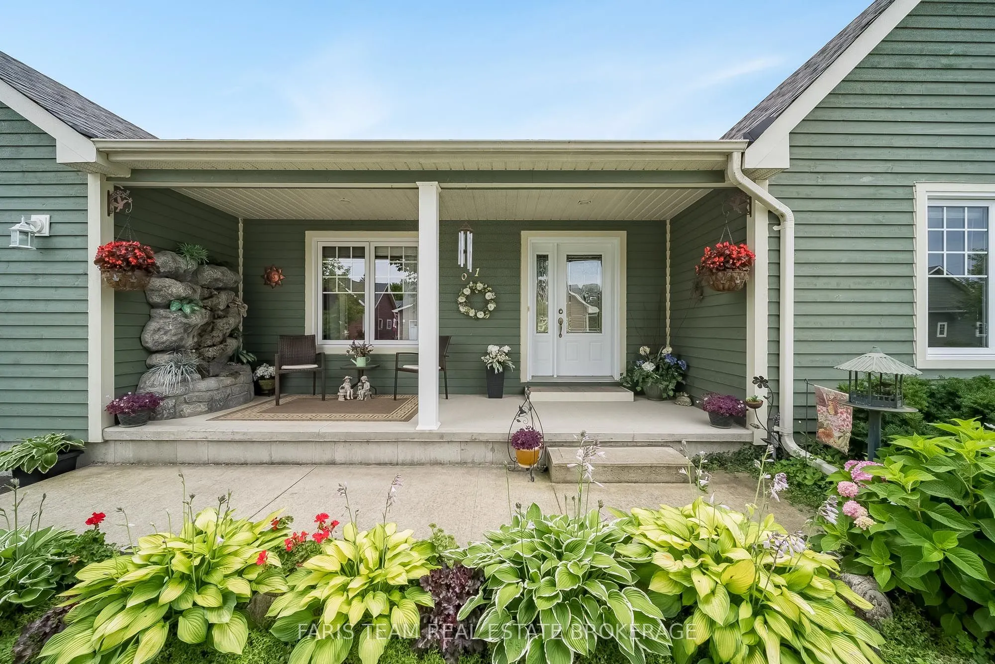1 Bay Moorings Boulevard