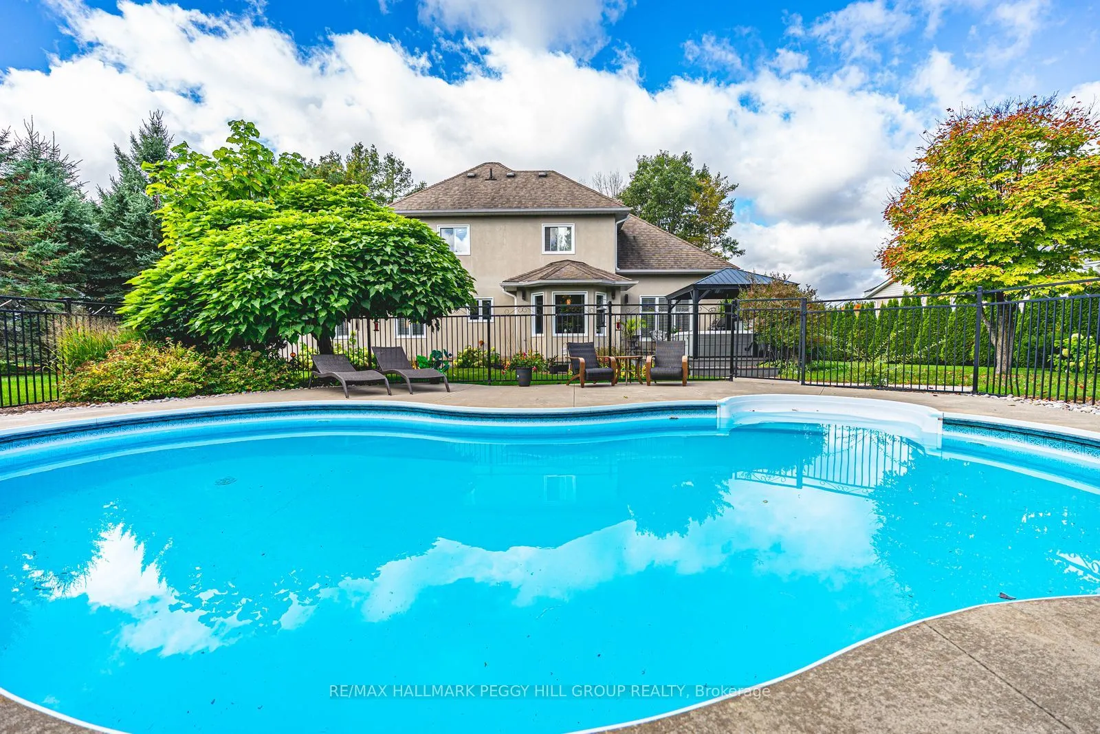 127 Goldfinch Crescent