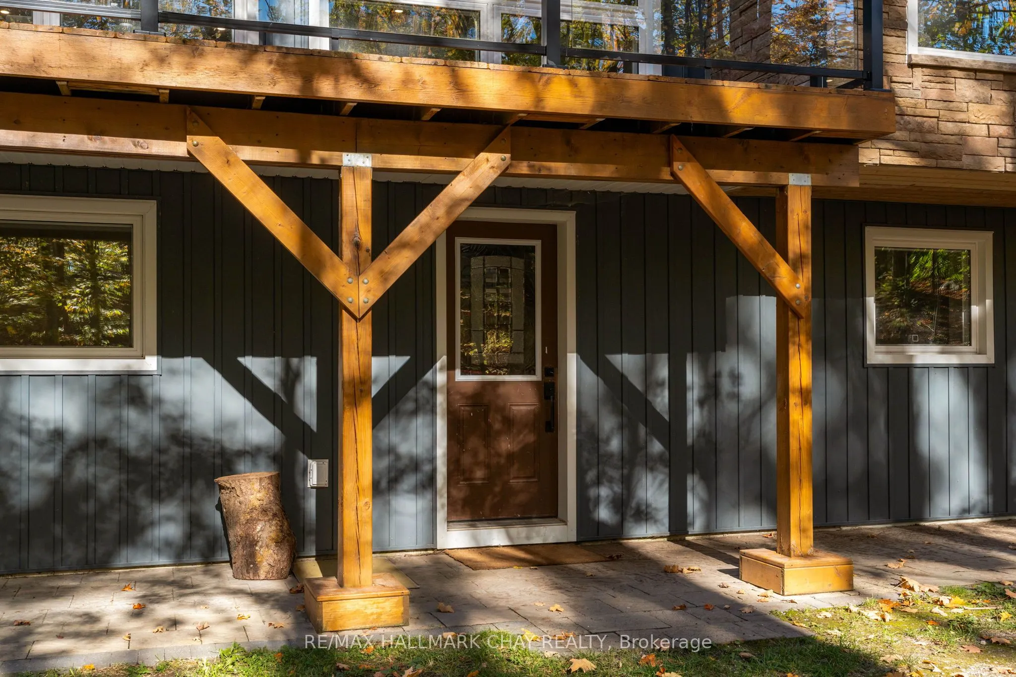 1 Iroquois Ridge