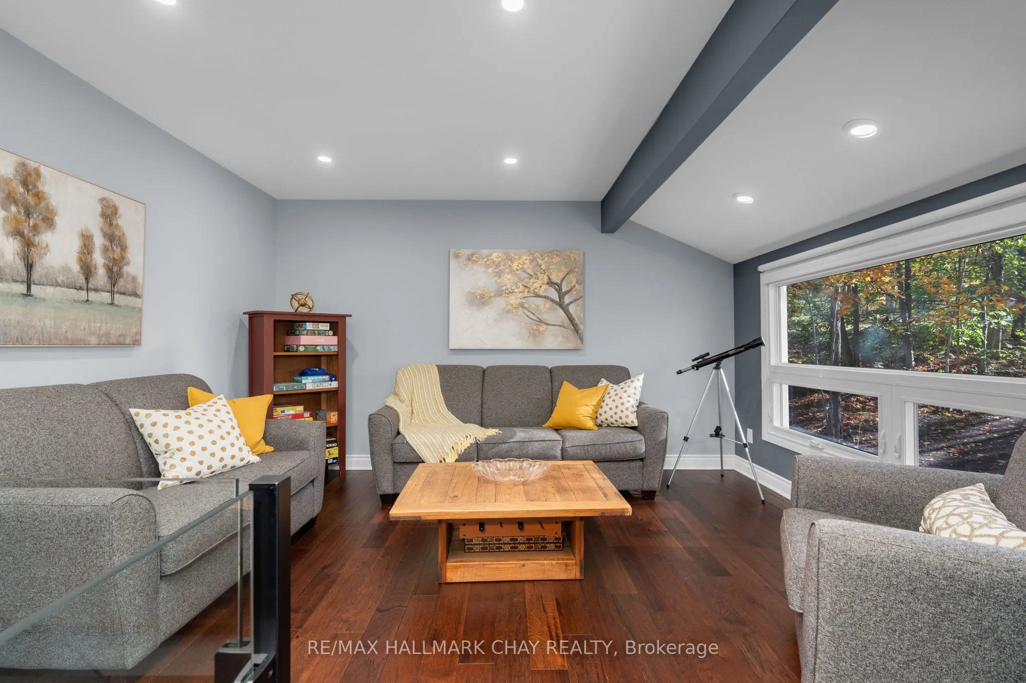 1 Iroquois Ridge