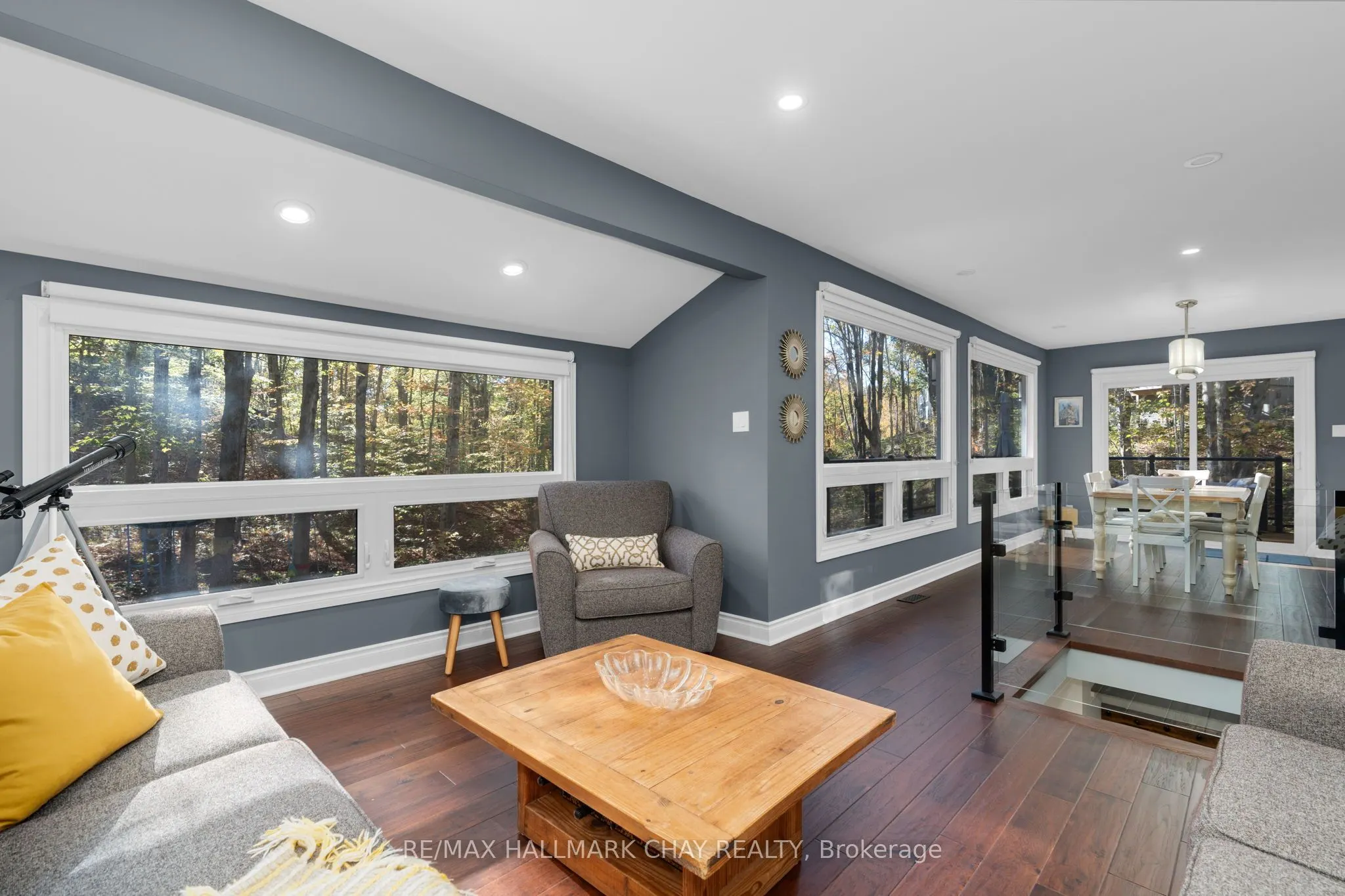 1 Iroquois Ridge