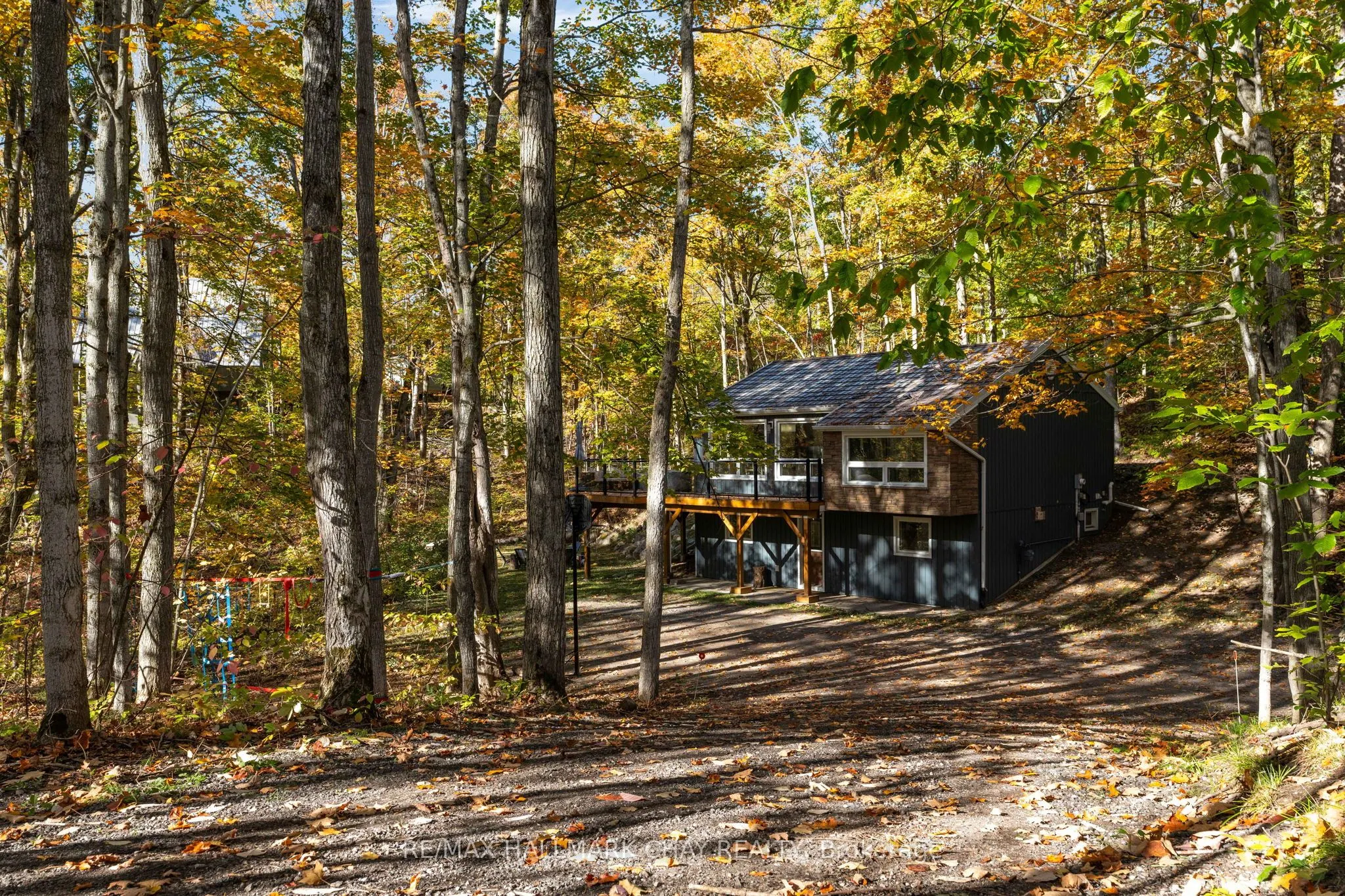 1 Iroquois Ridge